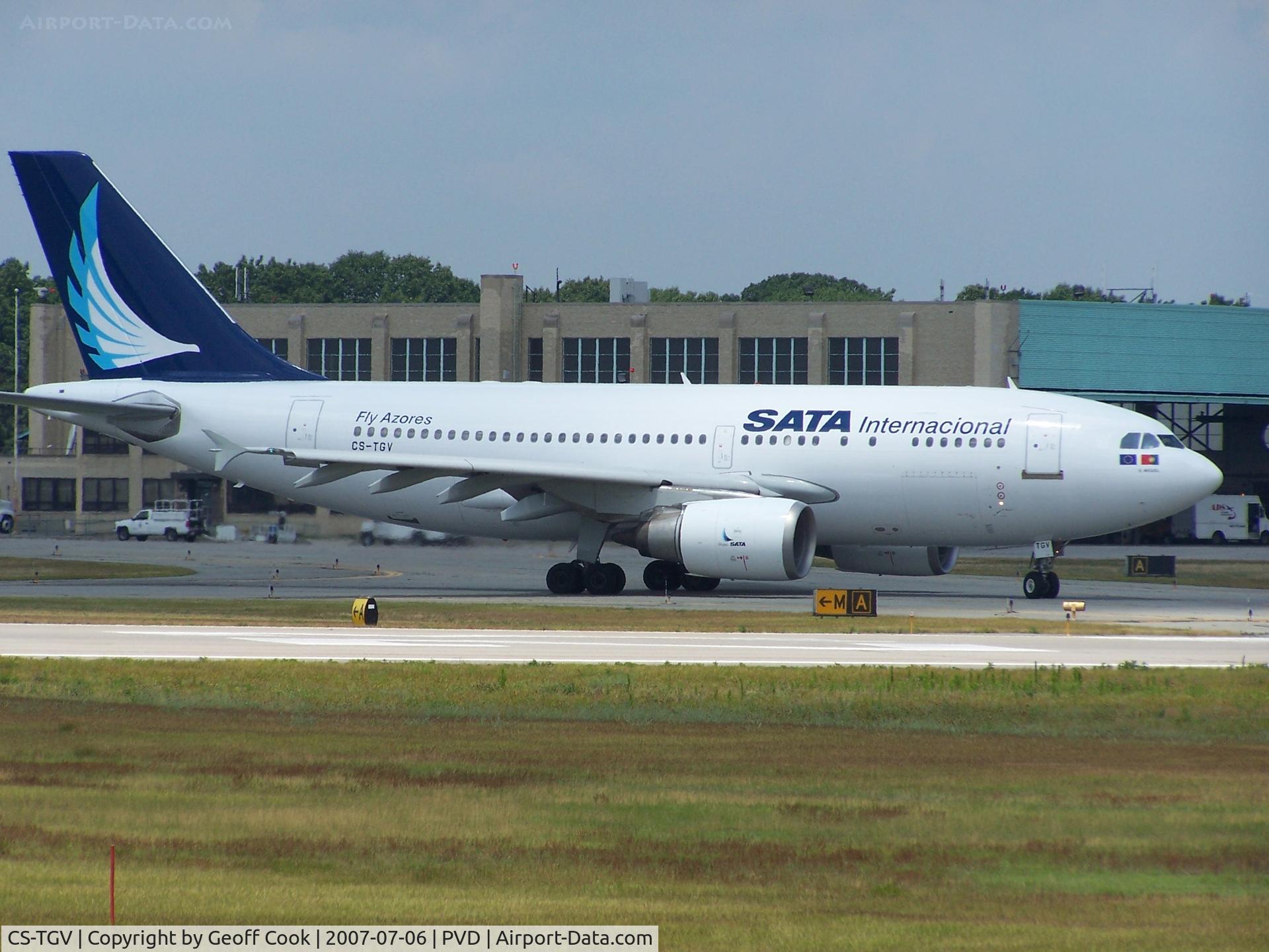 CS-TGV, 1992 Airbus A310-304 C/N 651, SATA Acores flies a once/week service on Fridays from The Azores to Providence RI. CS-TGV is preparing to leave PVD as RZO0206 to PDL on July 6th 2007 the third week of this flight