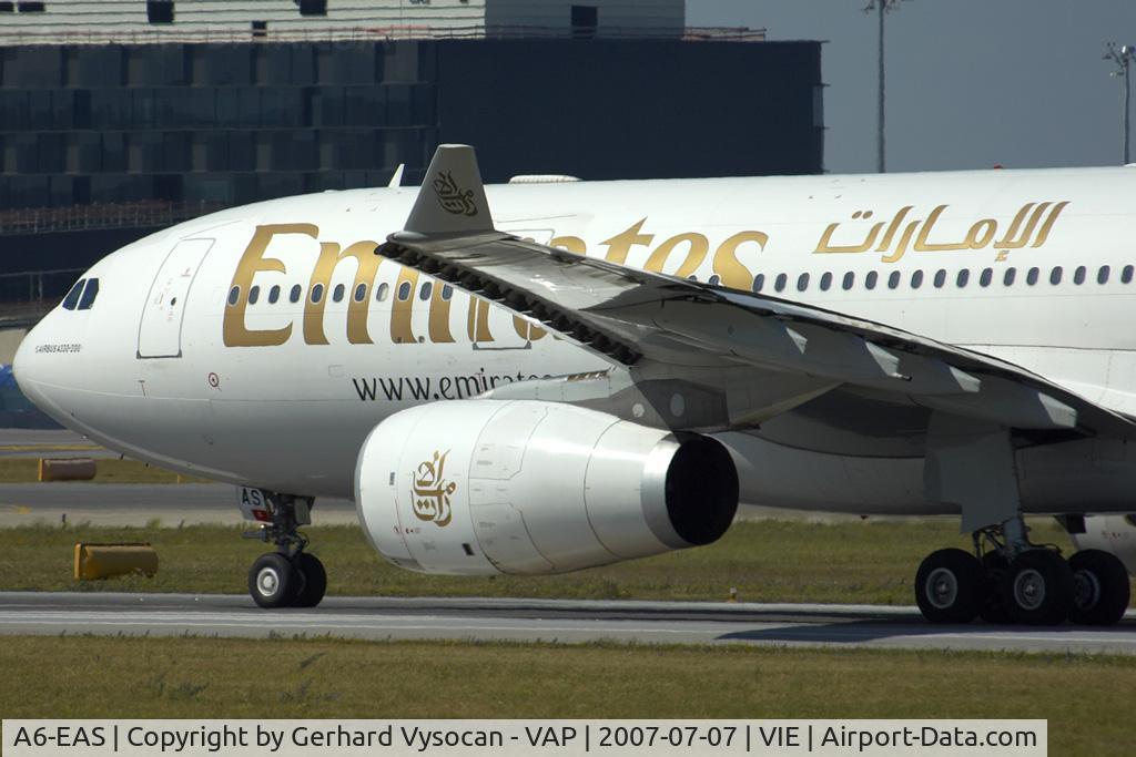 A6-EAS, 2003 Airbus A330-243 C/N 455, Power