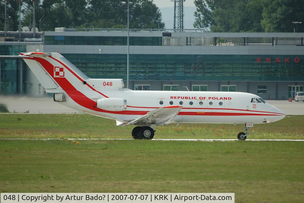 048, 1980 Yakovlev Yak-40 C/N 9021660, Poland Air Force - Yakovlev Yak-40