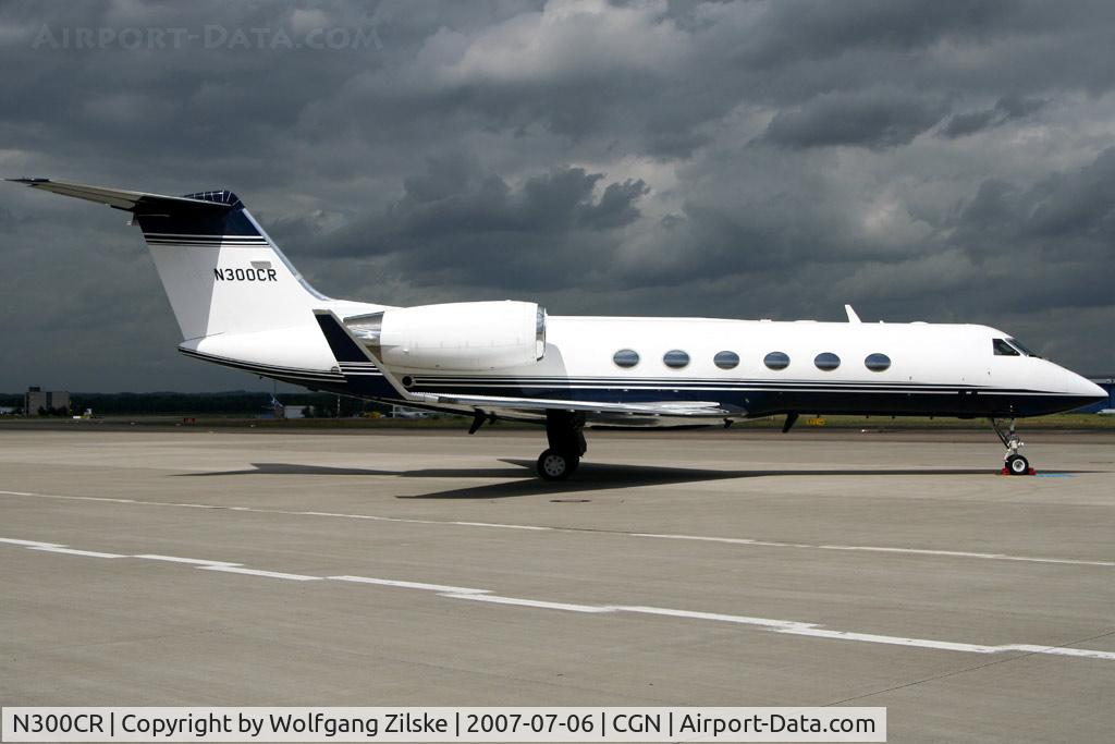 N300CR, 2000 Gulfstream Aerospace G-IV C/N 1401, visitor