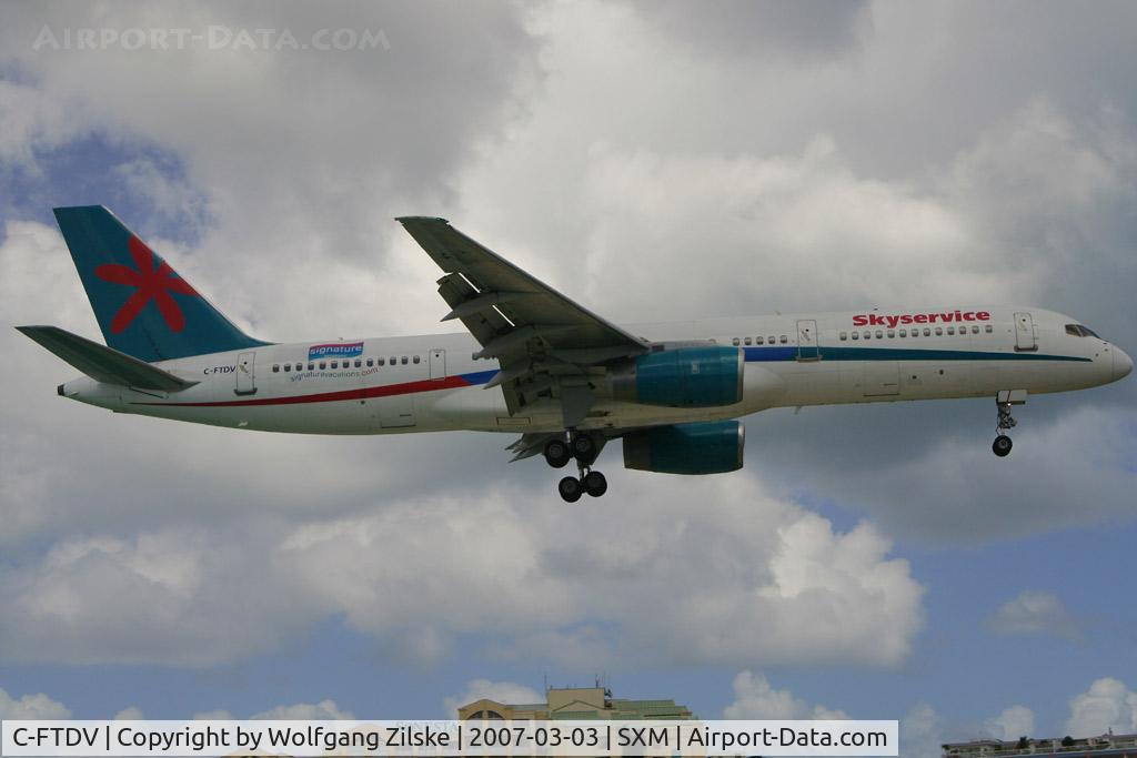 C-FTDV, 1988 Boeing 757-28A C/N 24017, visitor