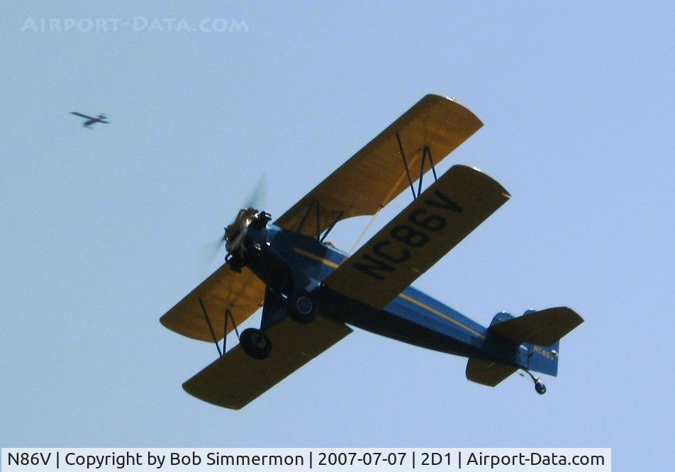 N86V, 1931 Fleet Model 7 C/N 404, Planes overflying the field during the Aeronca/T-Craft fly-in at Alliance, OH.