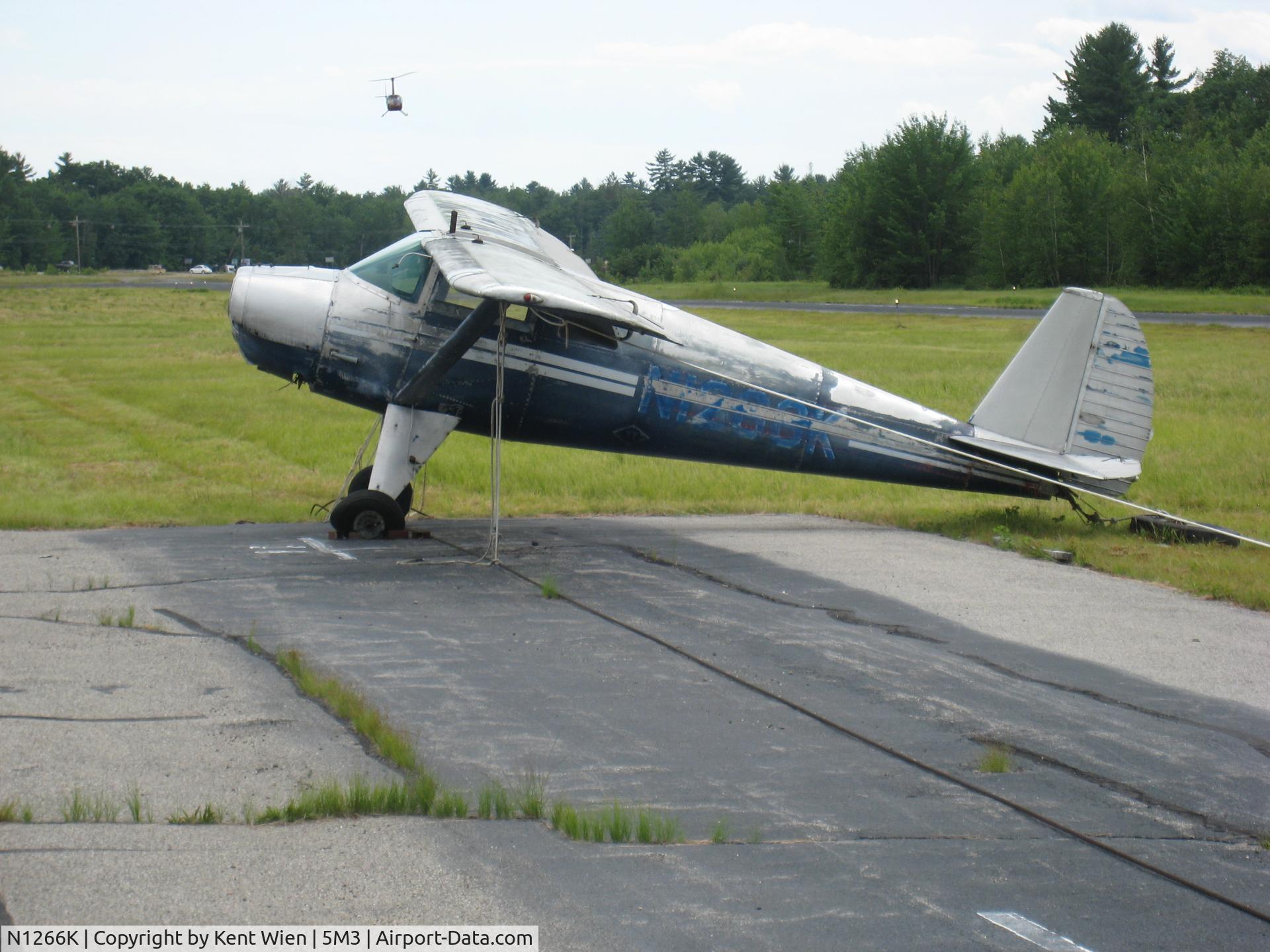 N1266K, 1946 Luscombe 8E Silvaire C/N 3993, Not looking good at Moultonboro airport