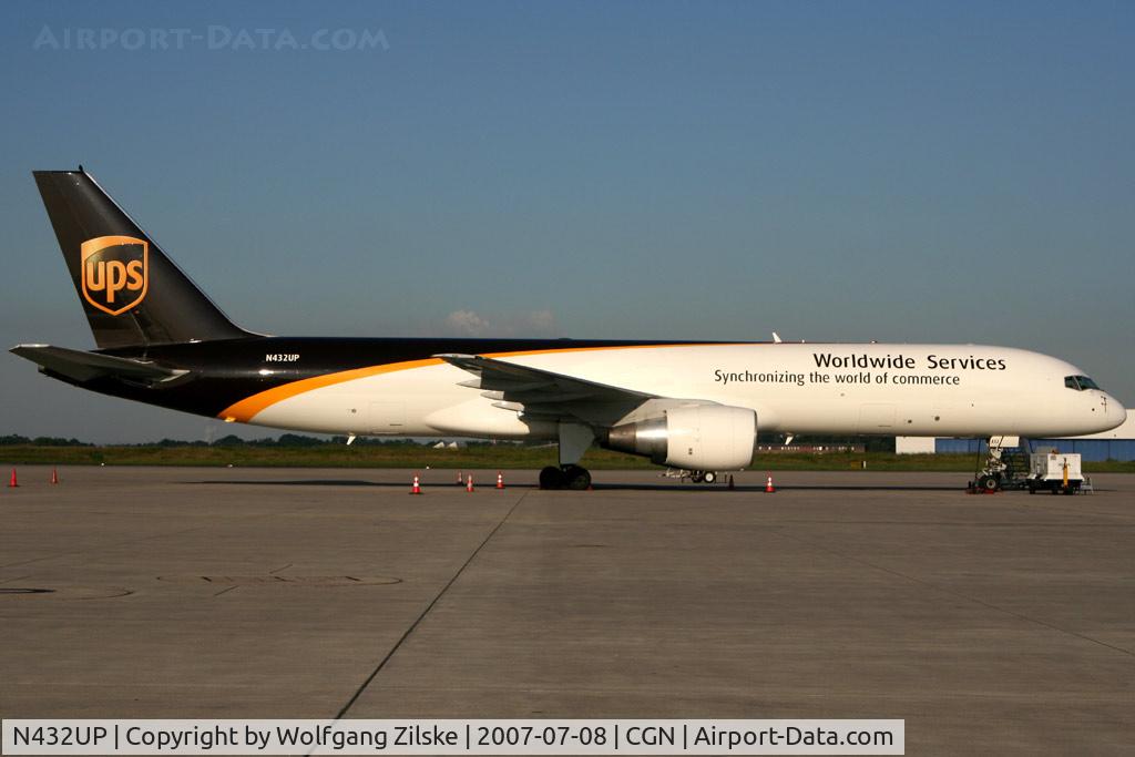 N432UP, 1993 Boeing 757-24APF C/N 25463, visitor