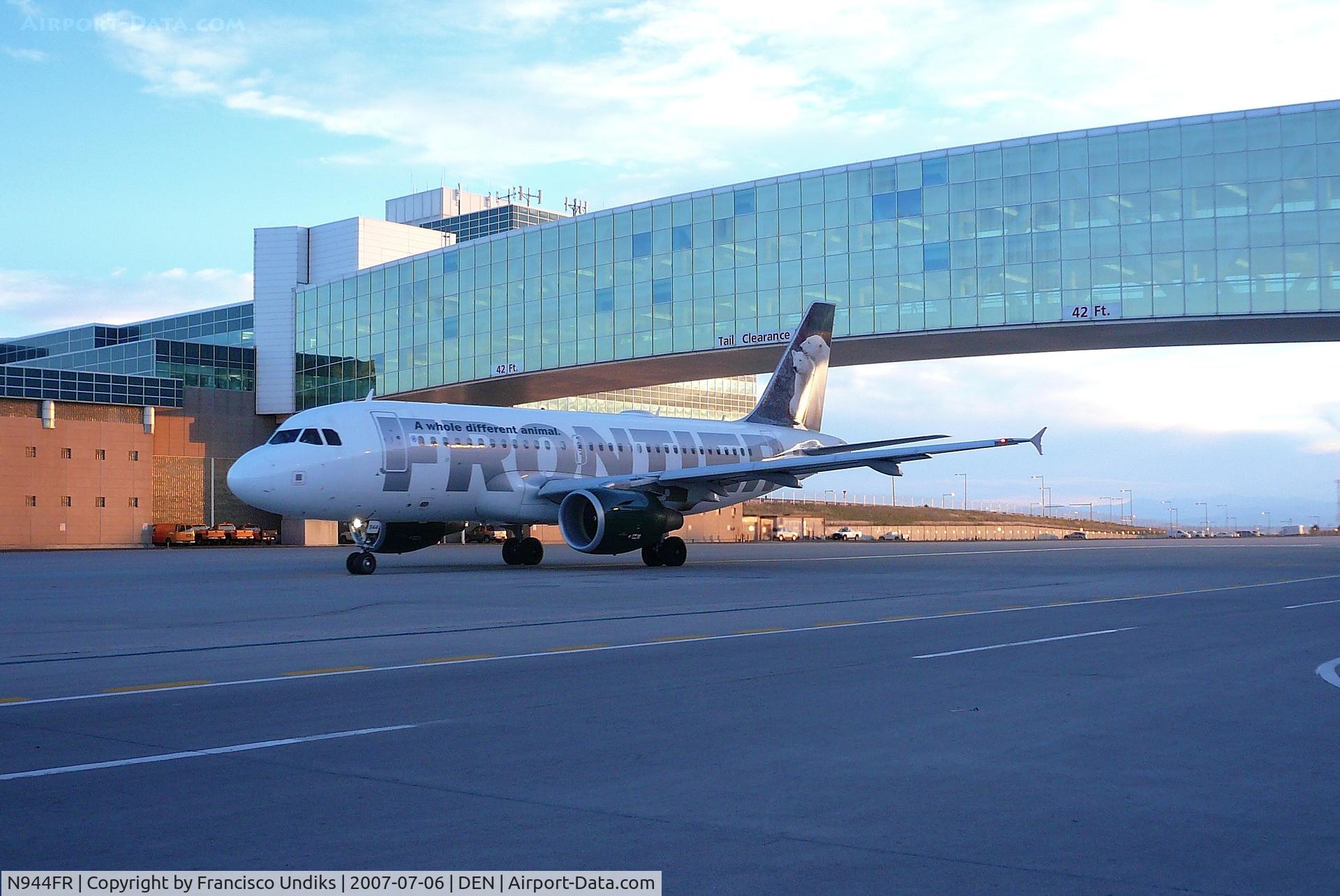 N944FR, 2006 Airbus A319-111 C/N 2700, Frontier Airlines  Alberta and Clipper.