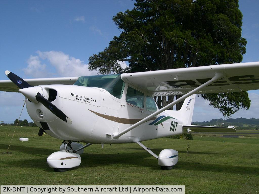 ZK-DNT, Cessna 172M C/N 17262406, Otamatea
