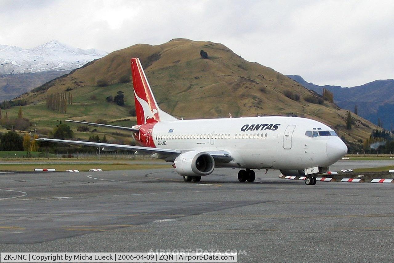 ZK-JNC, Boeing 737-376 C/N 24296, Just arrived in Queenstown