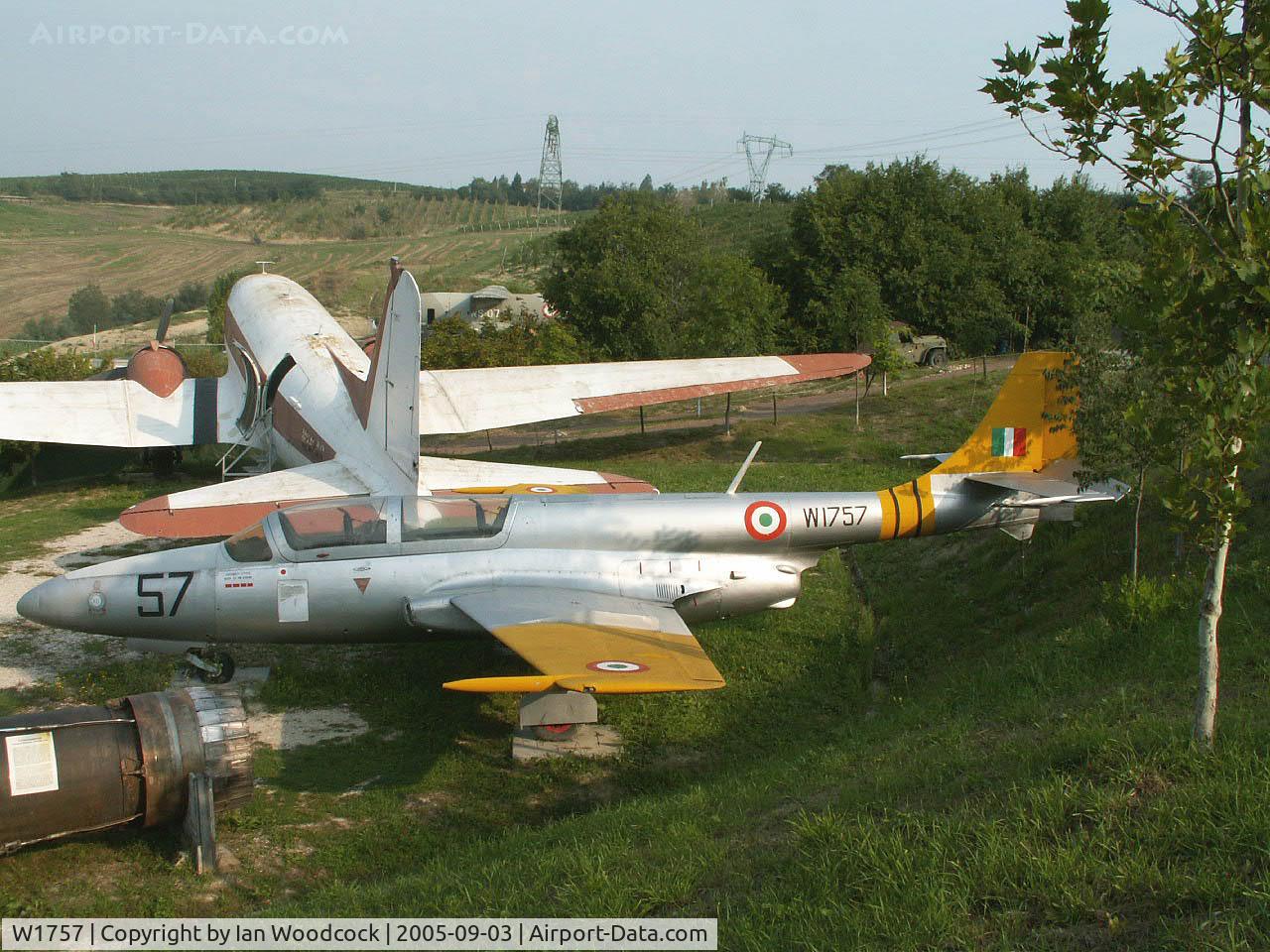 W1757, PZL-Mielec TS-11 Iskra C/N 3H-1432, PZL-Mielec TS-11 Iskra/Preserved/Cerbaiola,Emilia-Romagna