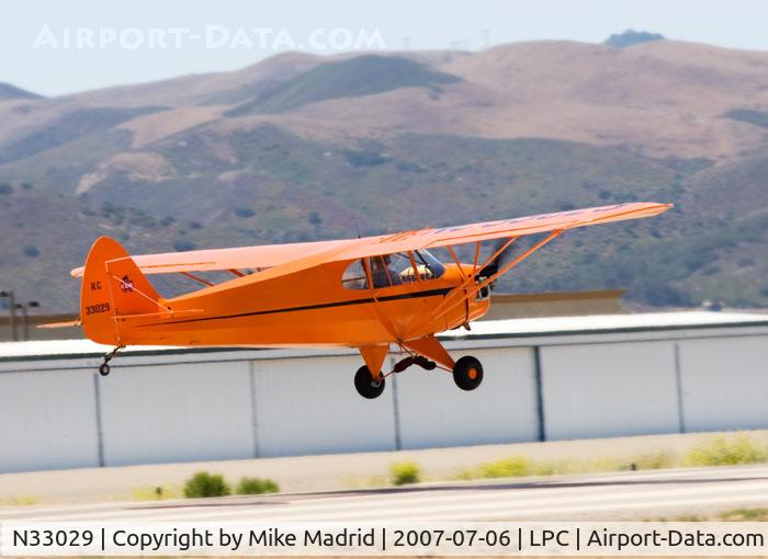 N33029, 1940 Piper J5A Cub Cruiser C/N 5-430, Touching Down West Coast Pipe Cub Fly-In 2007 Lompoc Calif