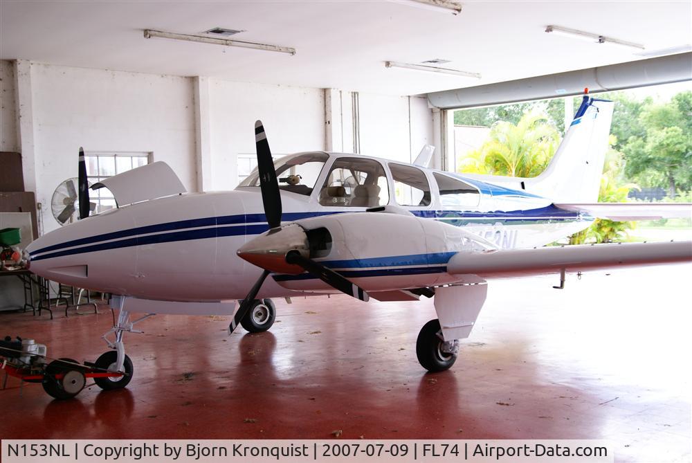N153NL, 1965 Beech C55 Baron (95-C55) C/N TE-5, N152NL Baron C55