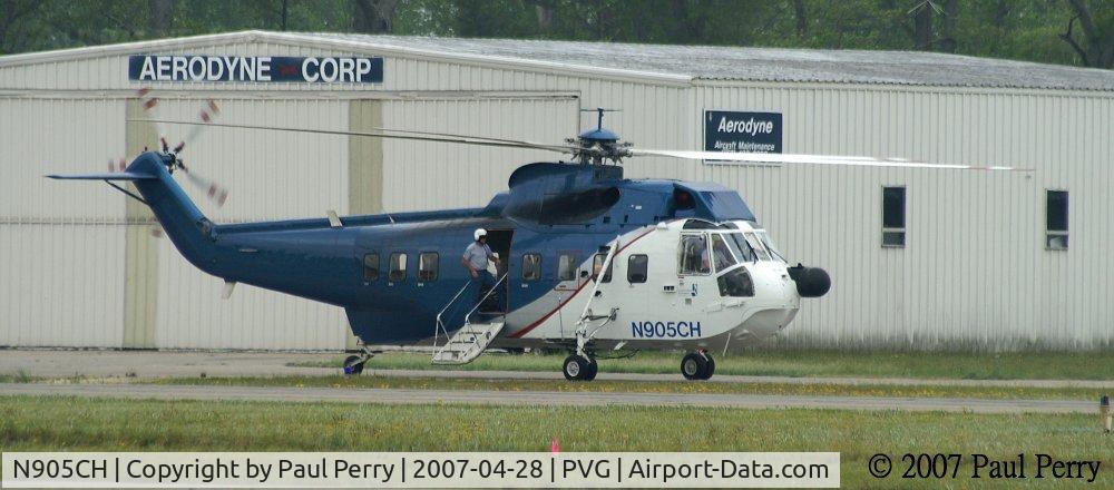 N905CH, 1973 Sikorsky S-61N C/N 61711, Helicopters taxiing, always seems like an oxymoron