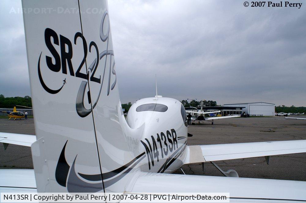 N413SR, 2006 Cirrus SR22 C/N 1936, Smooth lines, and a parachute!