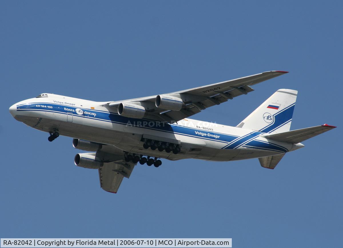 RA-82042, 1991 Antonov An-124-100 Ruslan C/N 9773054055093/0606, Volga