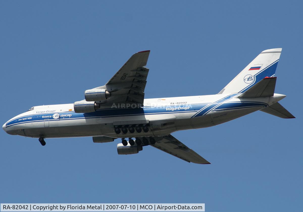 RA-82042, 1991 Antonov An-124-100 Ruslan C/N 9773054055093/0606, Volga