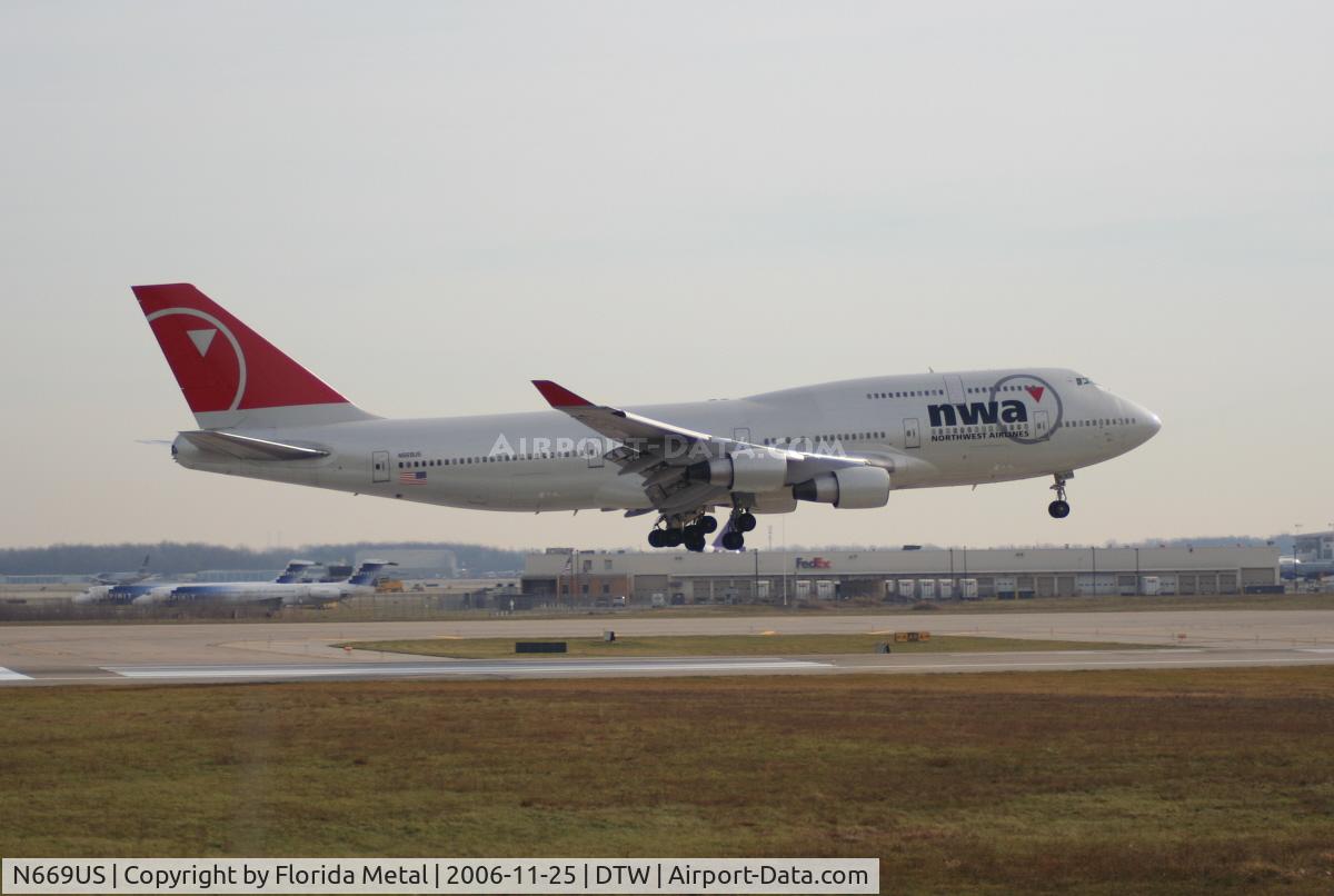 N669US, 1990 Boeing 747-451 C/N 24224, Northwest
