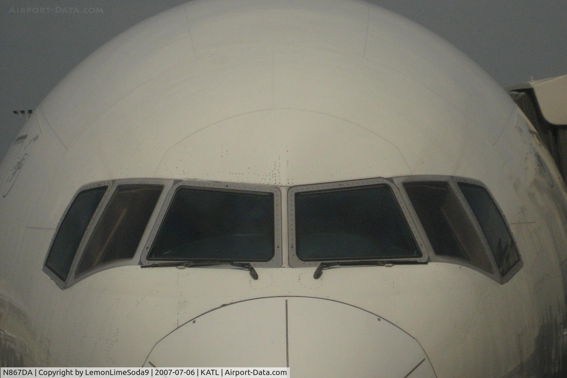 N867DA, 2002 Boeing 777-232 C/N 29743, This was taken just after landing at KATL
