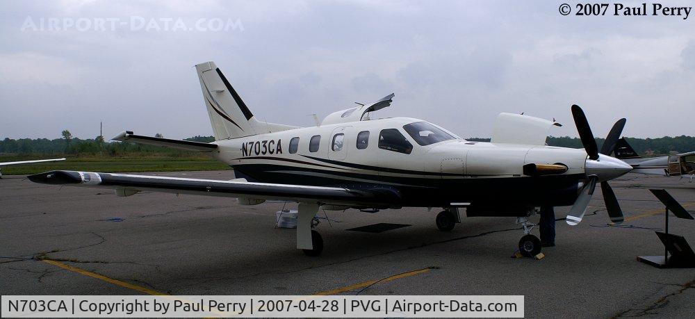 N703CA, 2003 Socata TBM-700 C/N 273, Pretty lines from this angle