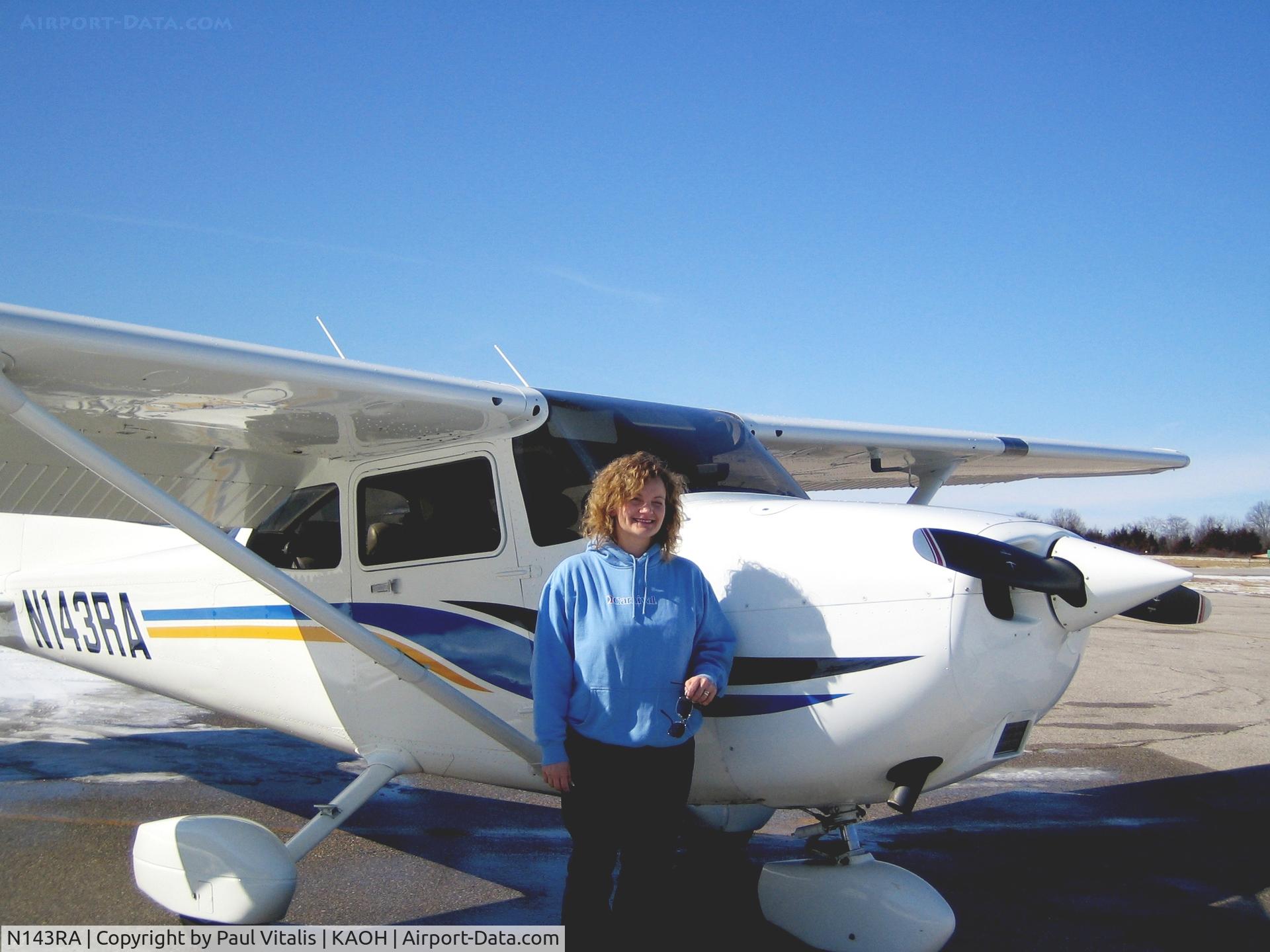 N143RA, 1999 Cessna 172S C/N 172S8314, Alicia and her Birdie