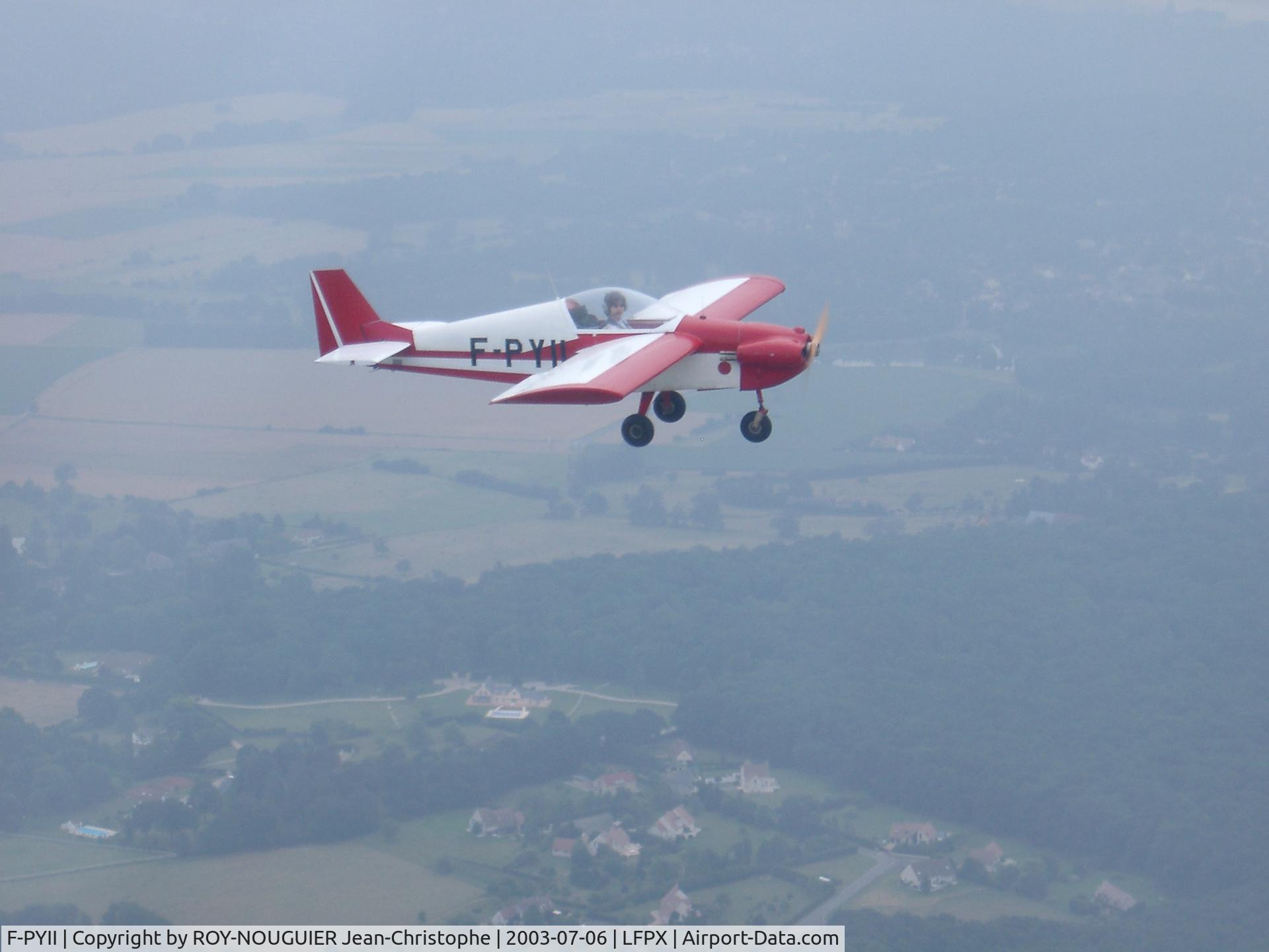 F-PYII, Pottier P-70S C/N 02, In flight near Paris