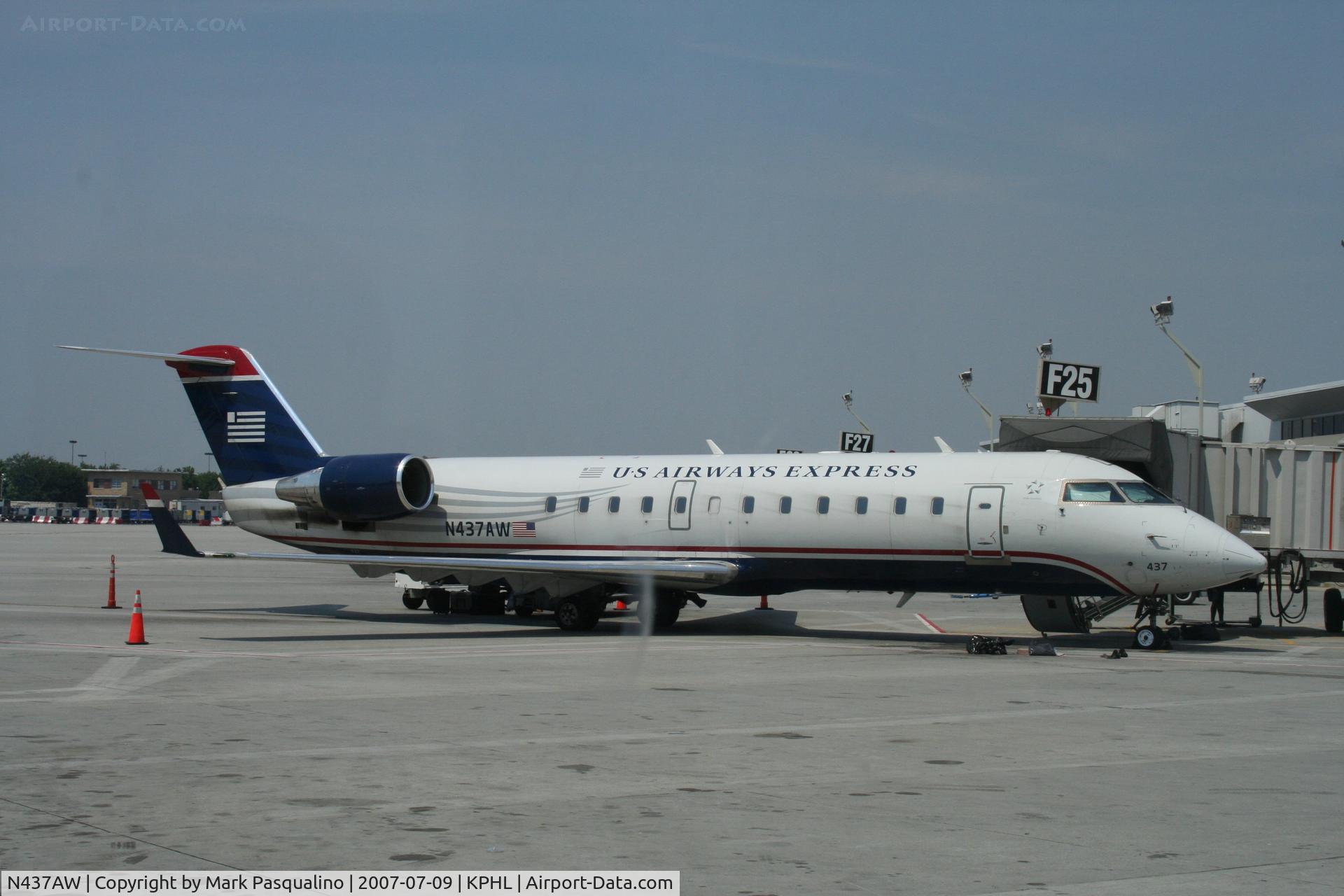 N437AW, 2003 Bombardier CRJ-200LR (CL-600-2B19) C/N 7744, CL-600-2B19