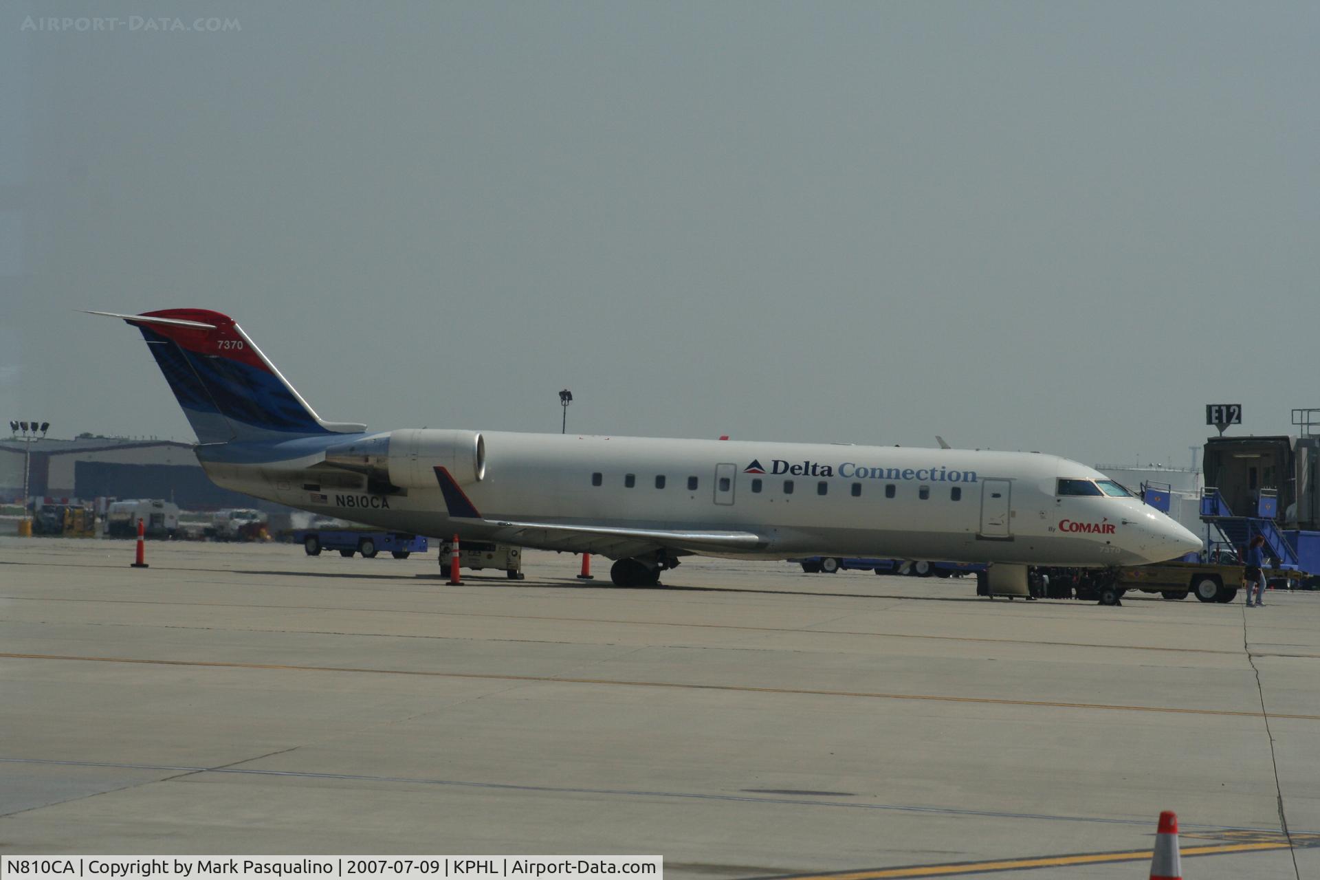 N810CA, 2000 Bombardier CRJ-100ER (CL-600-2B19) C/N 7370, CL-600-2B19