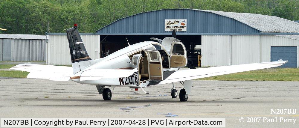 N207BB, 2006 Raytheon G36 Bonanza C/N E-3700, At the expo, you must show your goodies