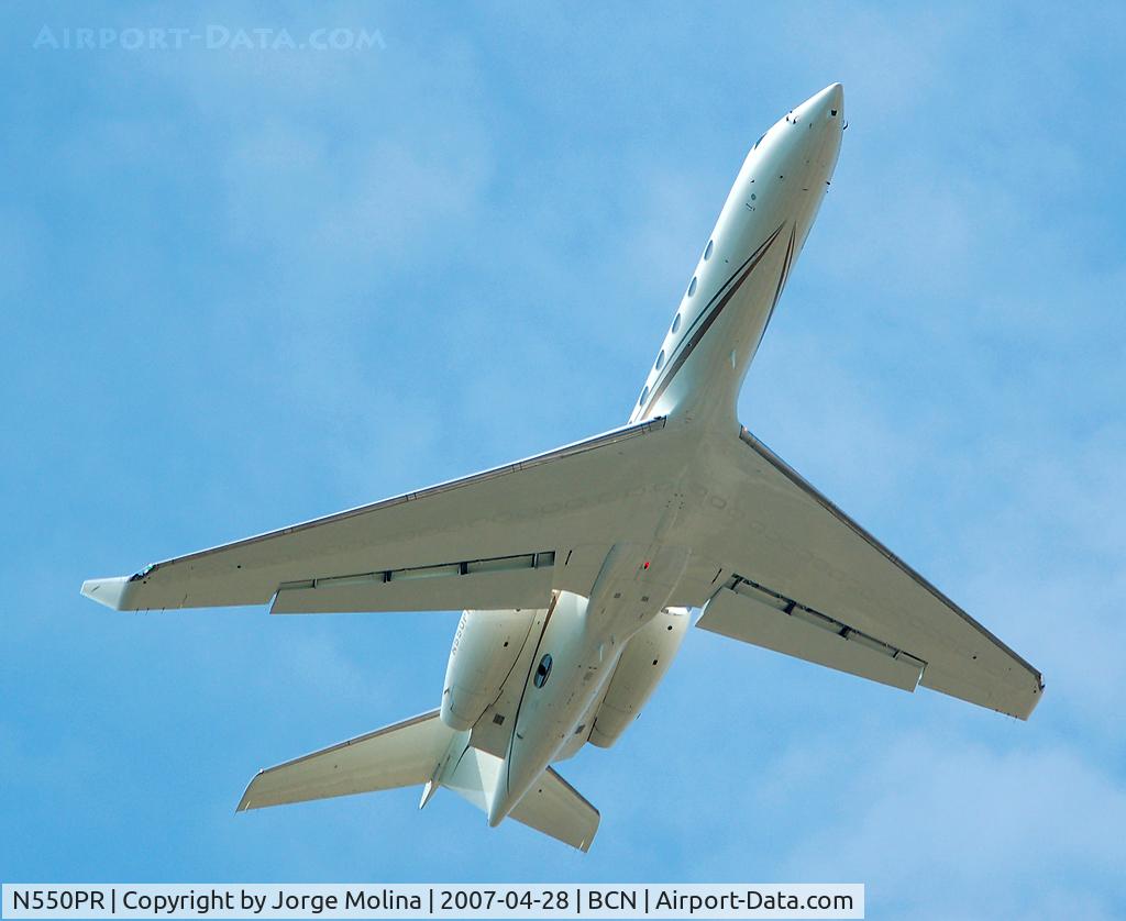 N550PR, 2006 Gulfstream Aerospace GV-SP (G550) C/N 5121, Takeoff RWY 07R of BCN.