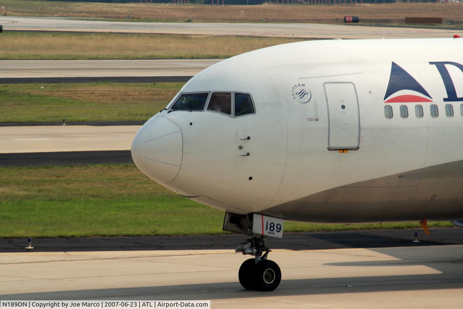 N189DN, 1996 Boeing 767-332 C/N 25990, @ATL