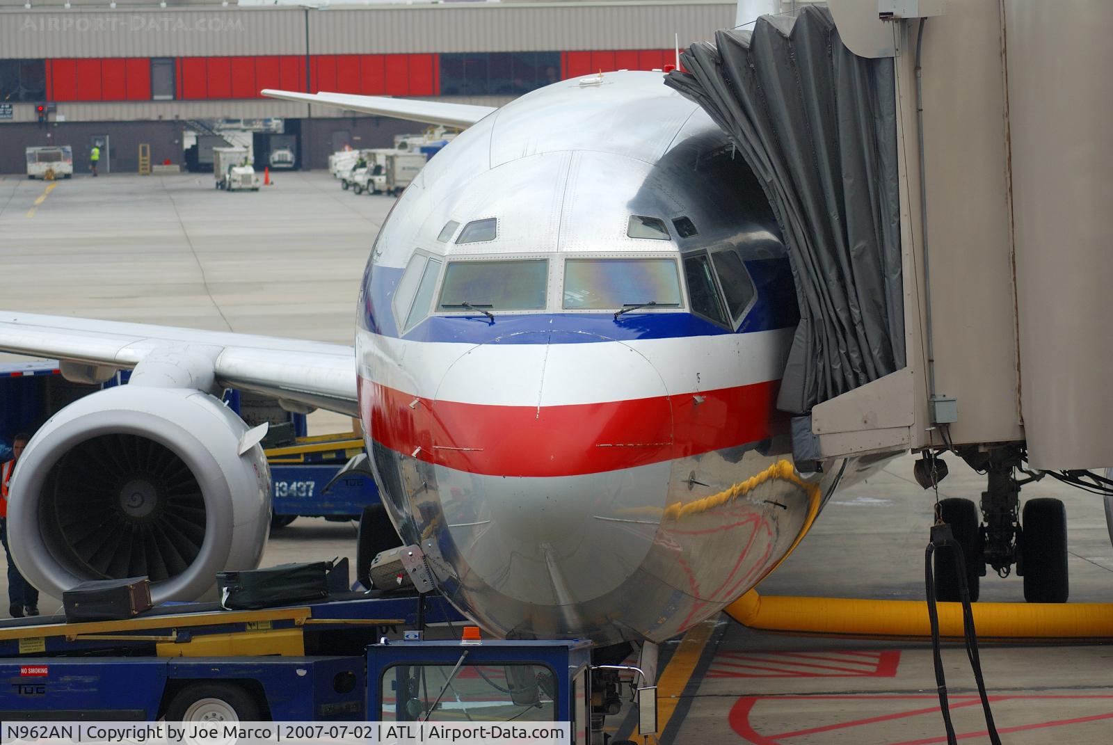 N962AN, 2001 Boeing 737-823 C/N 30858, @ATL