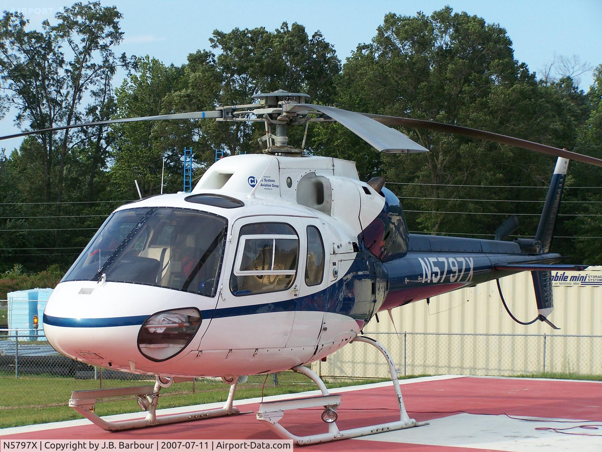 N5797X, Aérospatiale AS-355F-1 Ecureuil 2 C/N 5182, On the heli-pad of Johnston Memorail Hospital, Smithfield,NC