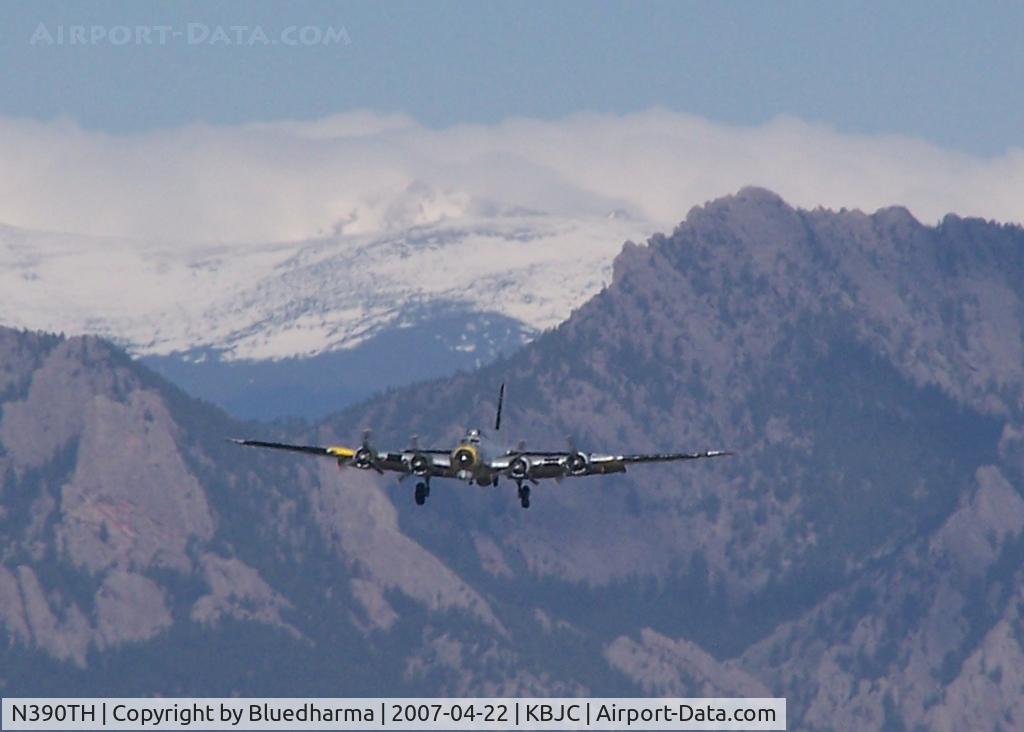 N390TH, 1944 Boeing B-17G Flying Fortress C/N Not found 44-85734, Liberty Bell Landing