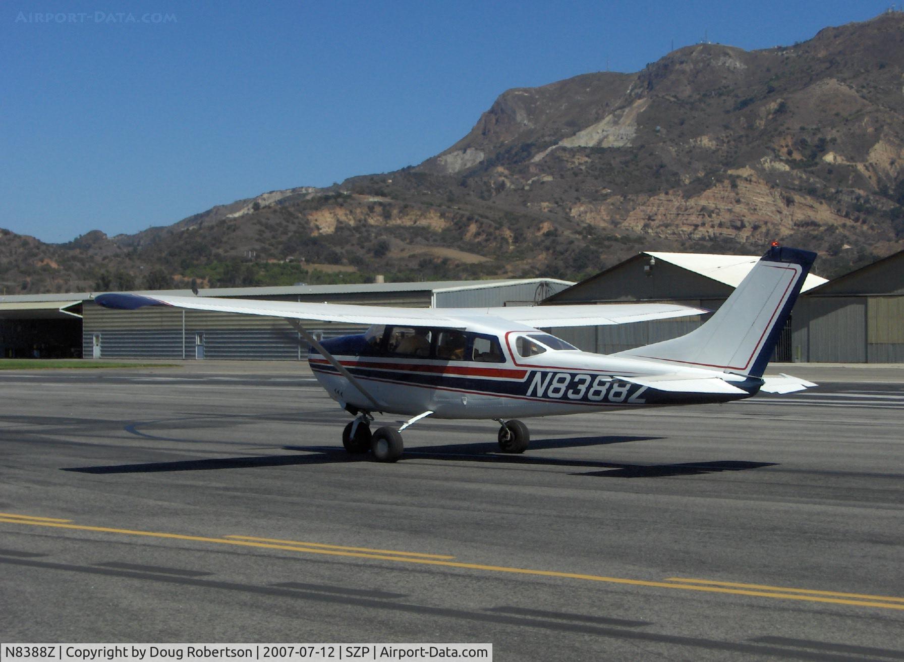 N8388Z, 1963 Cessna 210-5 C/N 205-0388, 1963 Cessna 210-5 (205) UTILINE (fixed gear version of 210C) Continental IO-470-E 260 Hp, taxi to Rwy 22