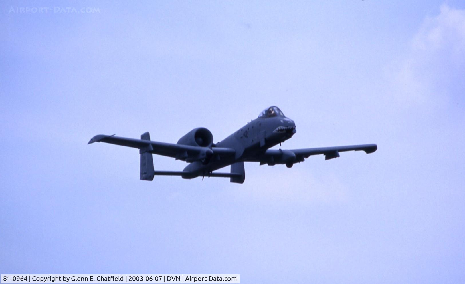 81-0964, 1981 Fairchild Republic A-10A Thunderbolt II C/N A10-0659, A-10A  performance at the Quad Cities Air Show