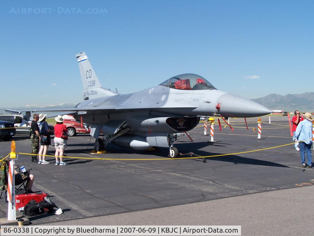 86-0338, 1986 General Dynamics F-16C Fighting Falcon C/N 5C-444, F-16 Parked
