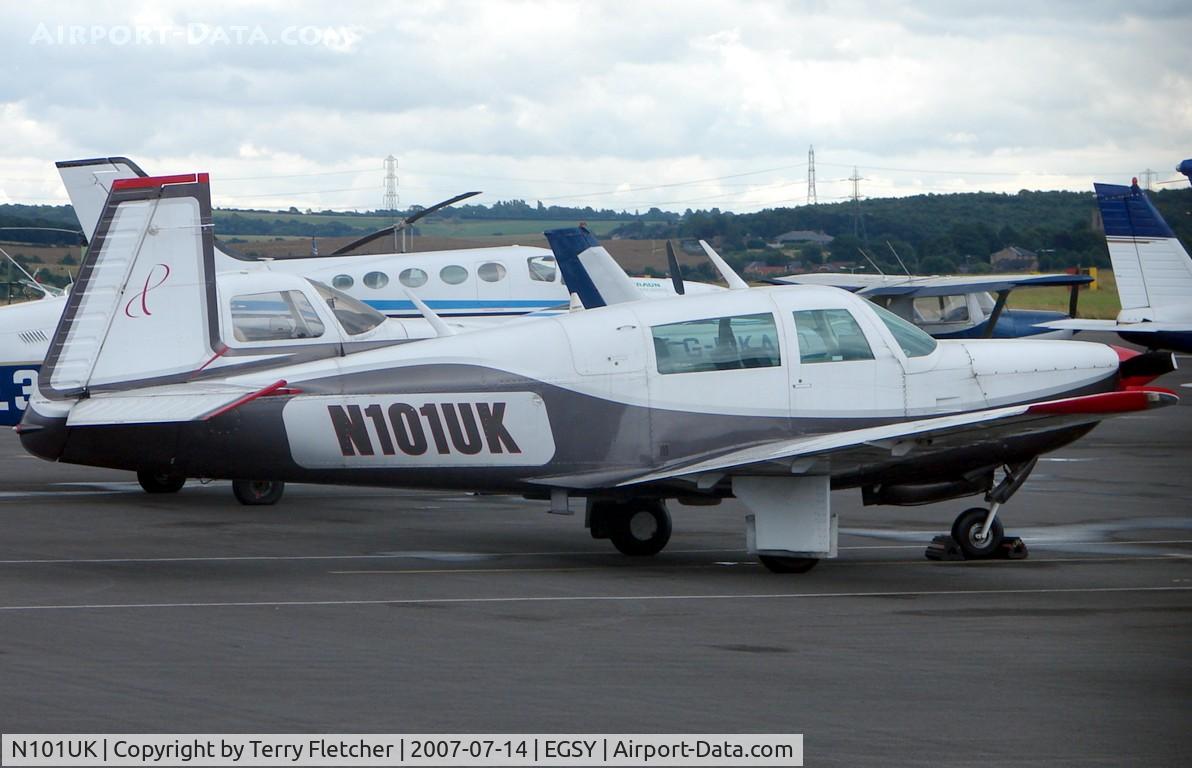 N101UK, 1981 Mooney M20K C/N 25-0631, Mooney M20K
