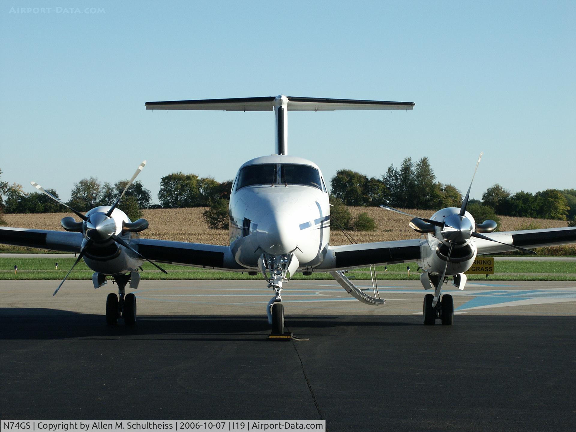 N74GS, 1983 Beech B200 King Air C/N BB-1135, Nice View