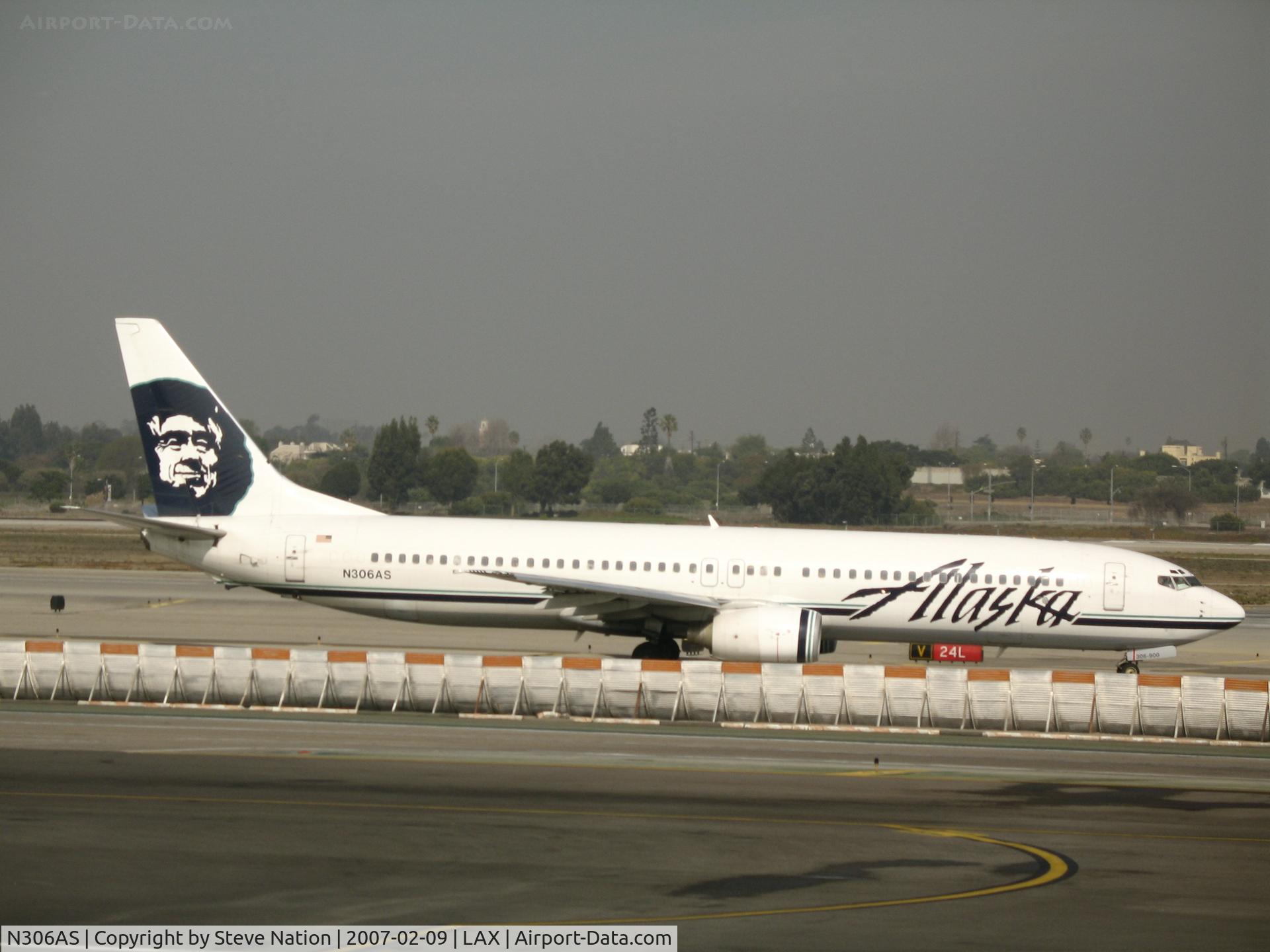 N306AS, 2001 Boeing 737-990 C/N 30014, Alaska 737-990 taxying @ LAX