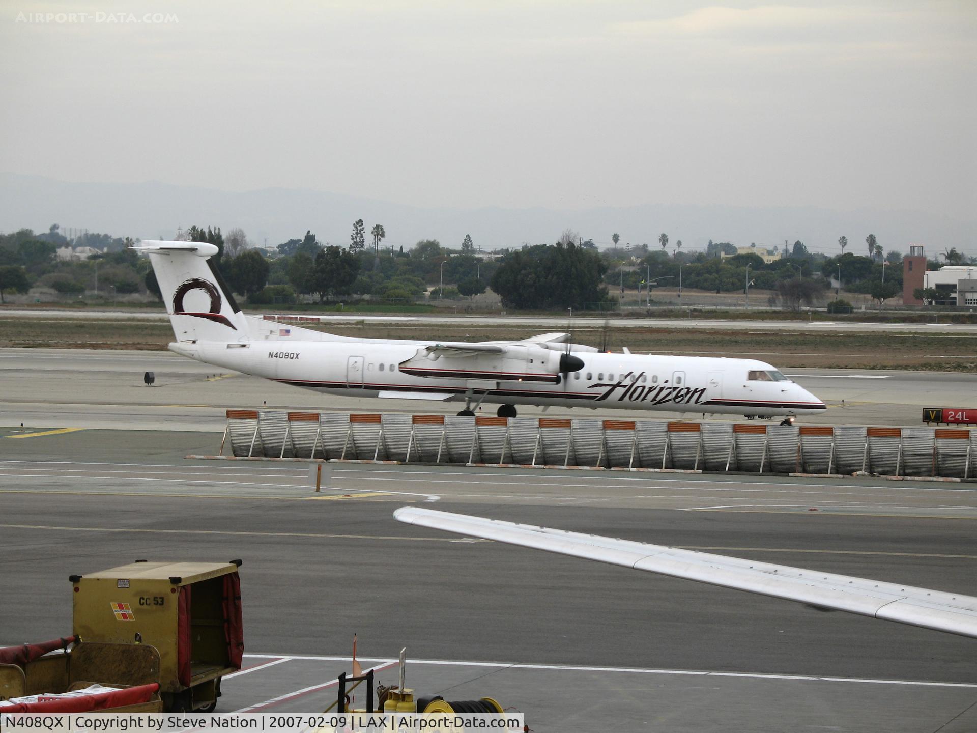 N408QX, 2001 De Havilland Canada DHC-8-402 Dash 8 C/N 4050, Horizon Air DHC-8-402 taxying@ LAX