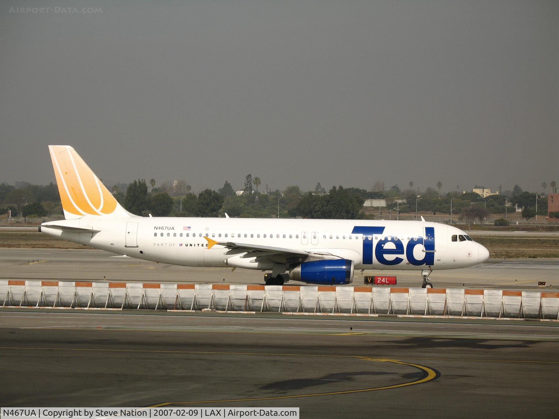 N467UA, 2000 Airbus A320-232 C/N 1359, TED A320-232 taxying @ LAX