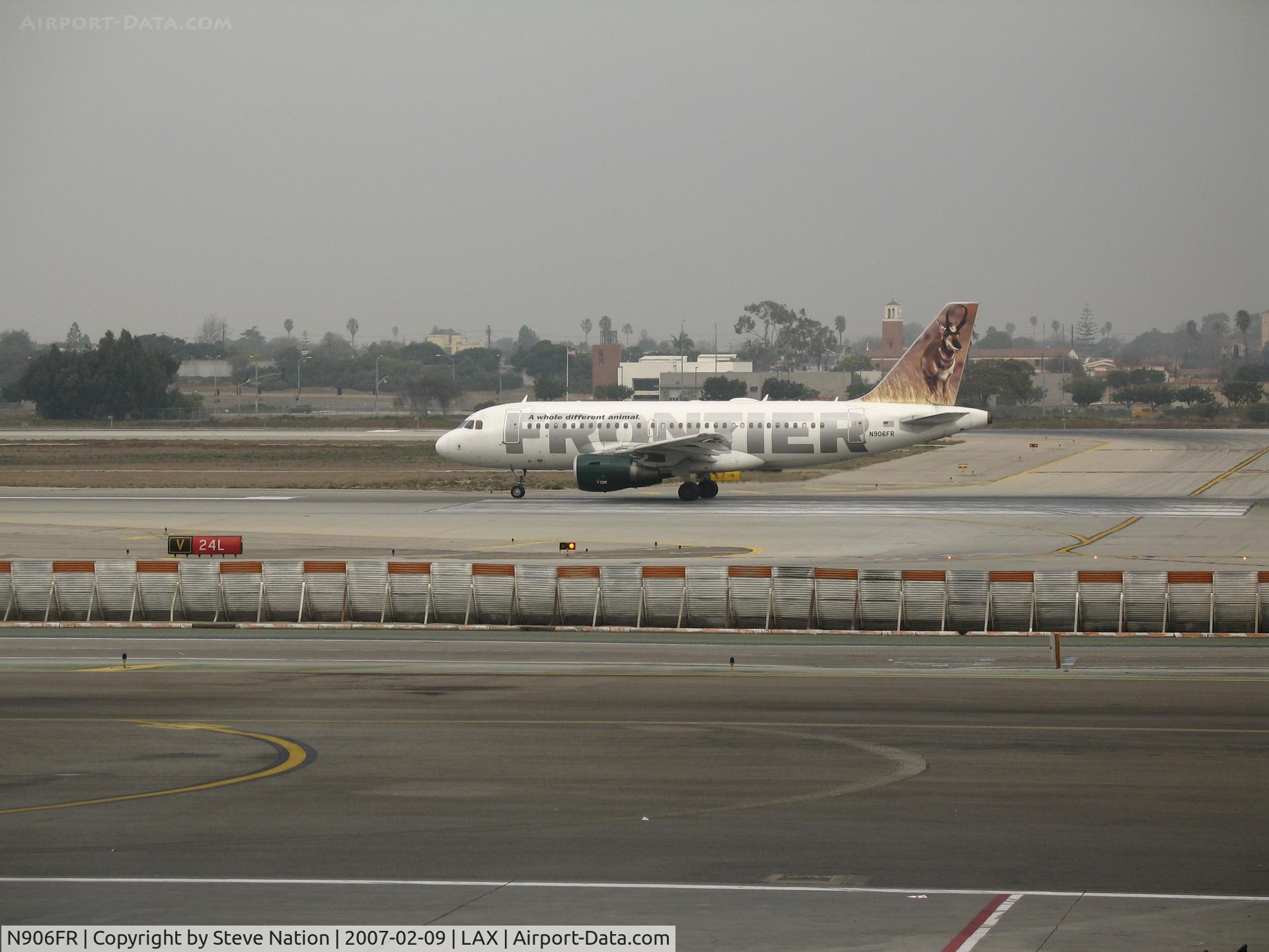 N906FR, 2002 Airbus A319-111 C/N 1684, Frontier A319-111 with Elk on tail rolling @ LAX