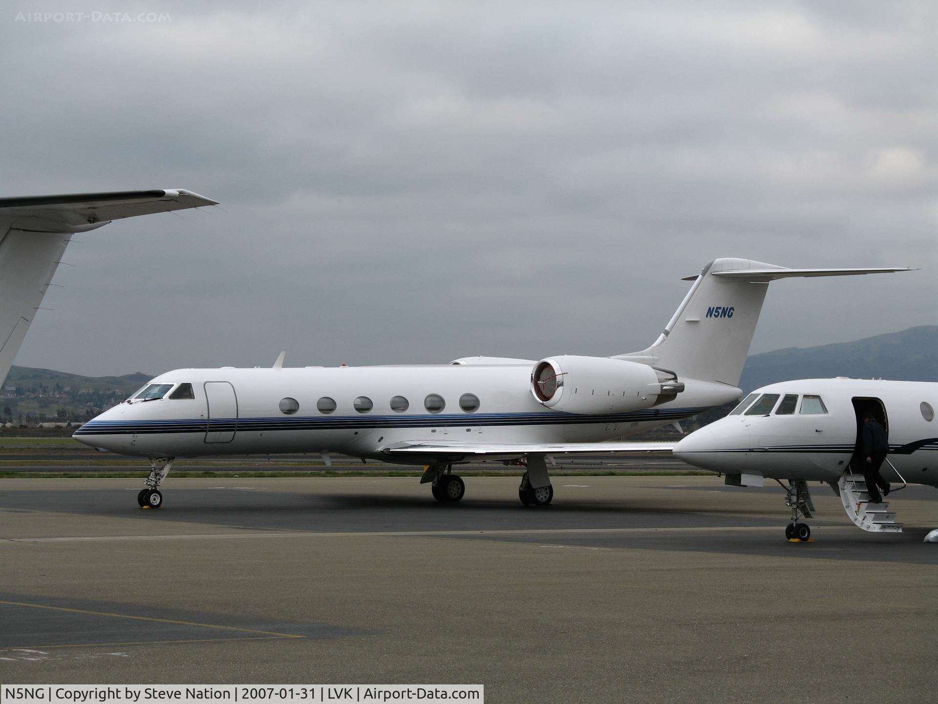 N5NG, 2002 Gulfstream Aerospace G-IV C/N 1485, Northrop Grumman G-IV @ Livermore Municipal Airport, CA