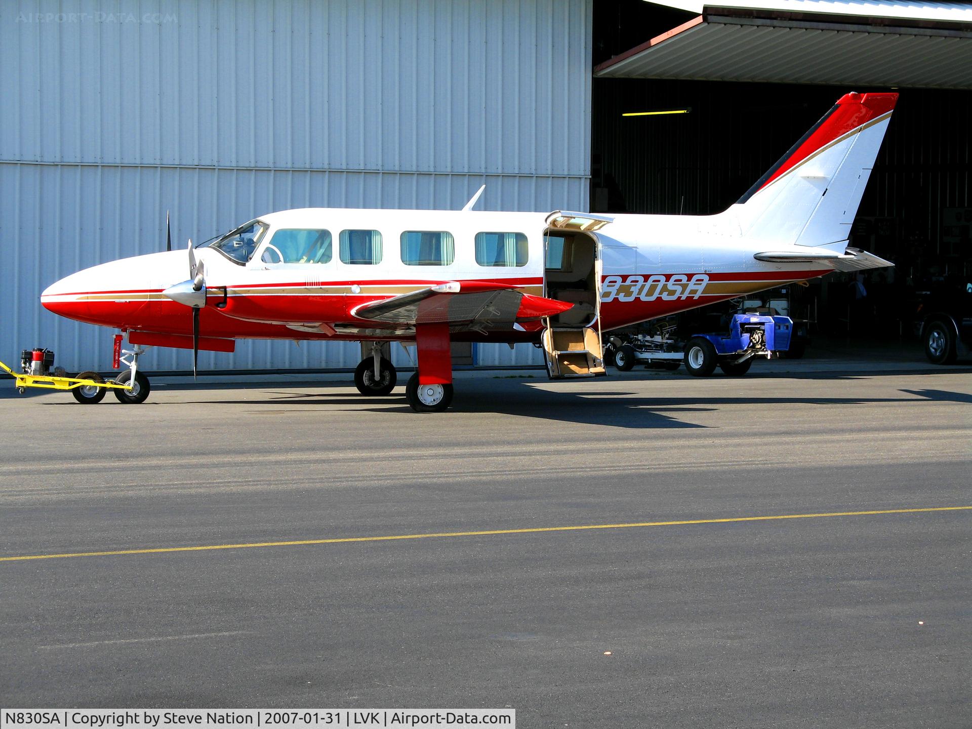 N830SA, 1979 Piper PA-31-350 Chieftain C/N 31-8052045, 1979 PA-31-350 @ Livermore Municipal Airport, CA
