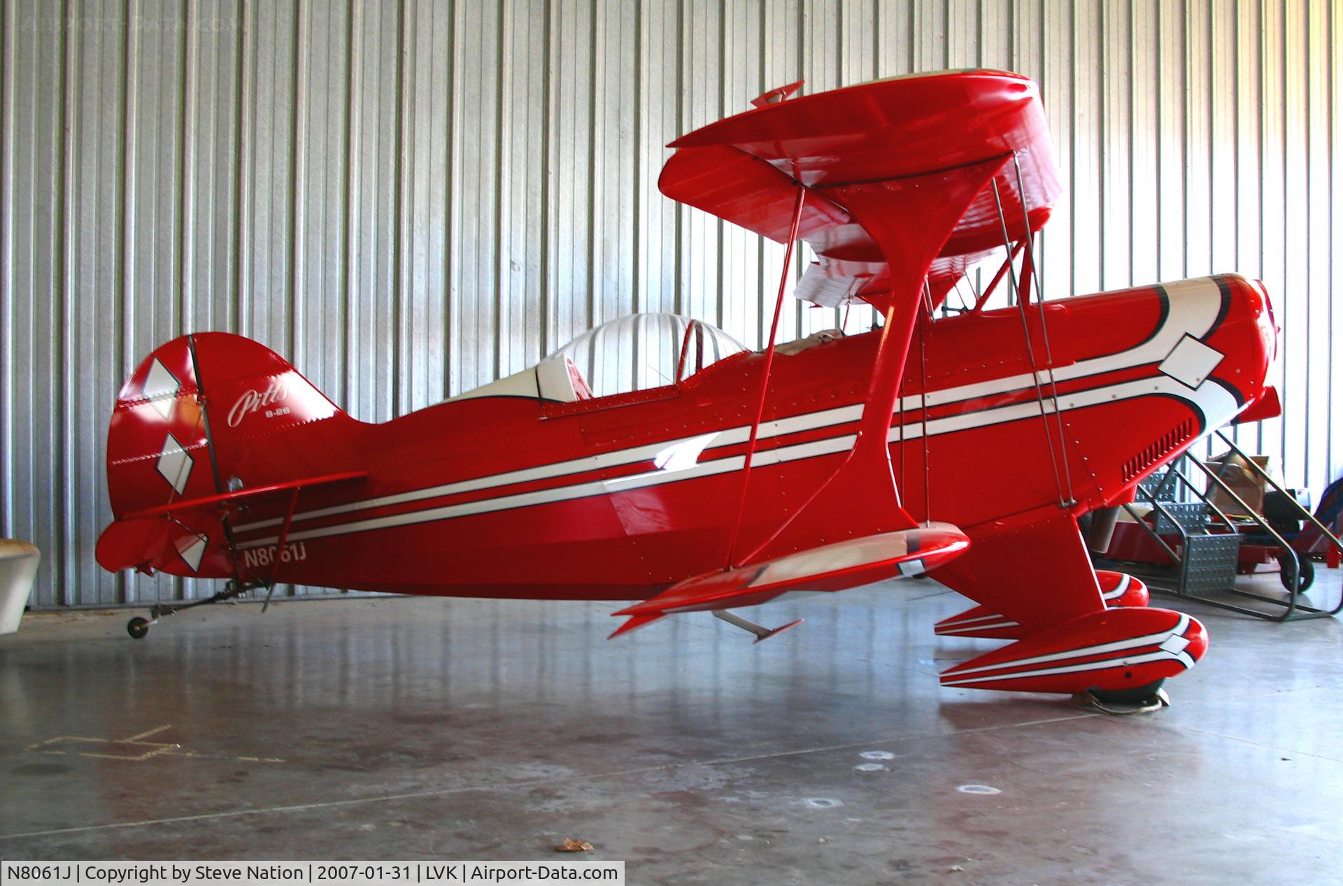 N8061J, 2003 Pitts S-2S Special C/N 434, Pitts SZ-S homebuilt @ Livermore Municipal Airport, CA