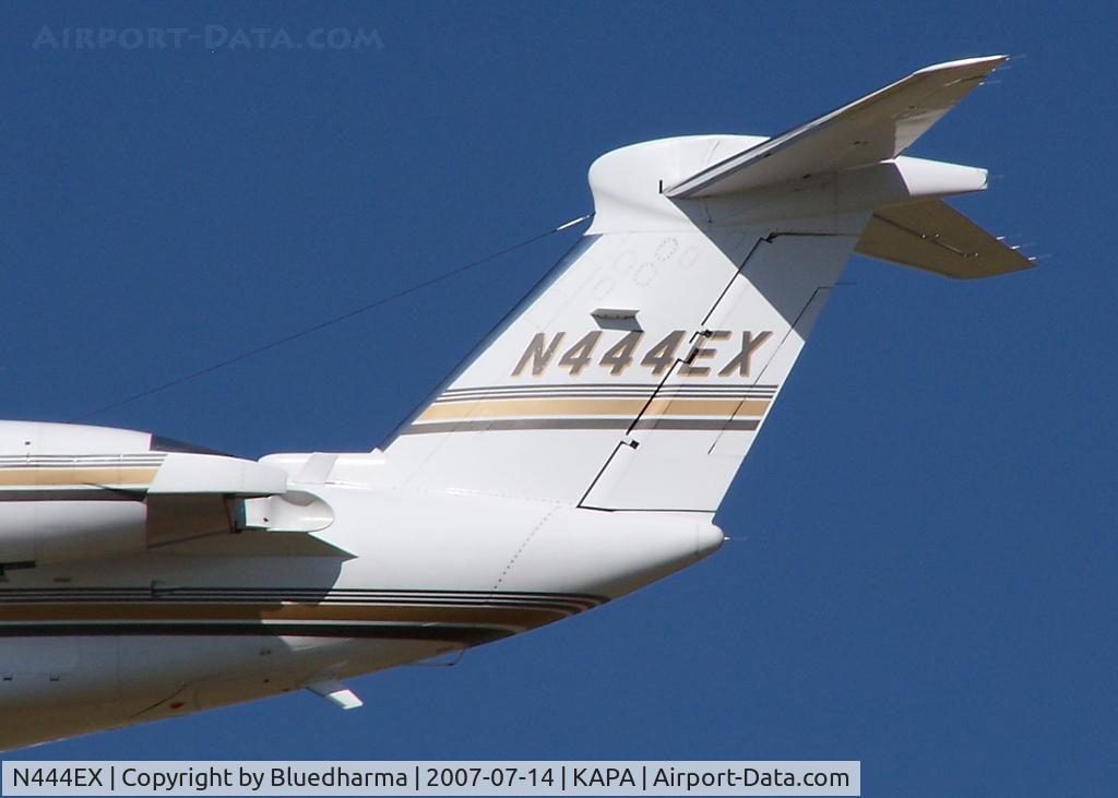 N444EX, 1995 Cessna 650 C/N 650-7056, Tail detail (touch and go 17L)