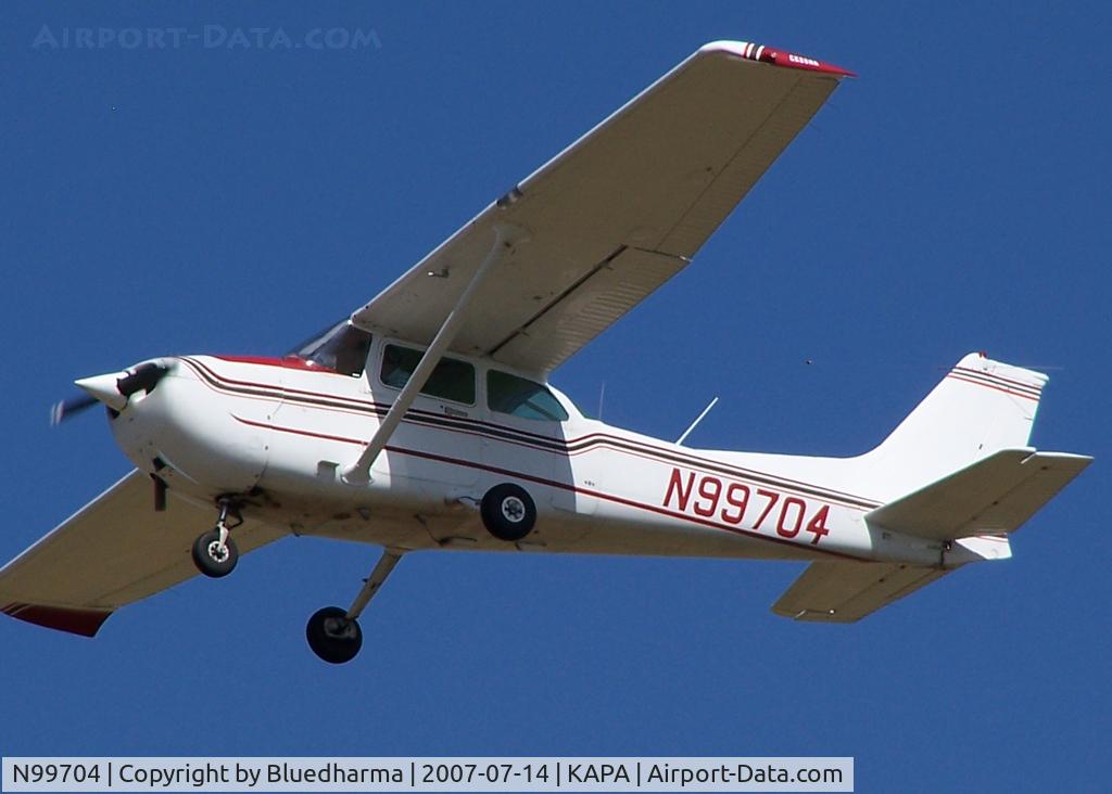 N99704, 1985 Cessna 172P C/N 17276497, Touch & Go 17L