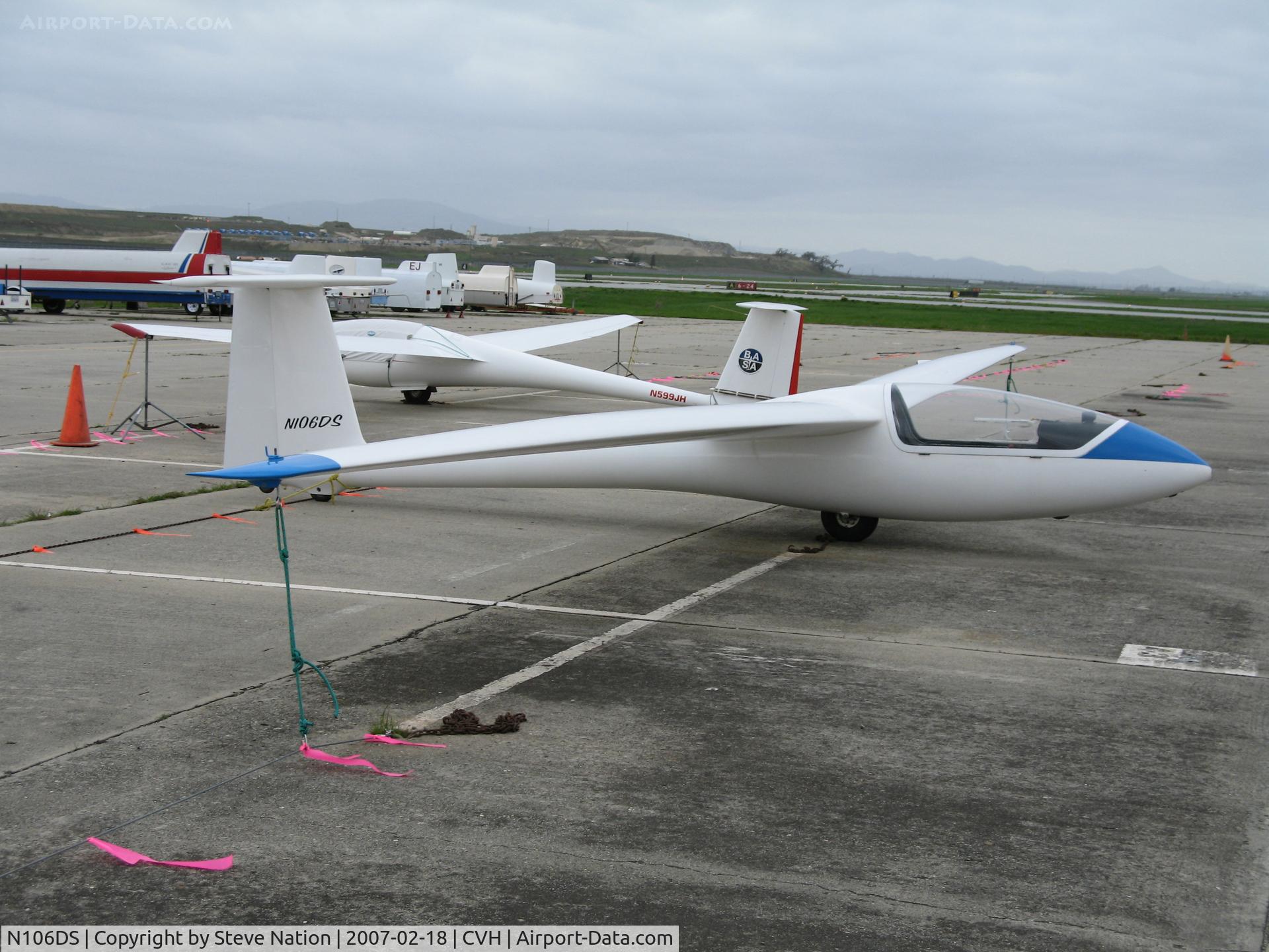 N106DS, 1988 PZL-Bielsko SZD-51-1 JUNIOR C/N B1840, 1988 SZD-51-1 Junior Sailplane @ Hollister (CA) Municipal Airport, CA
