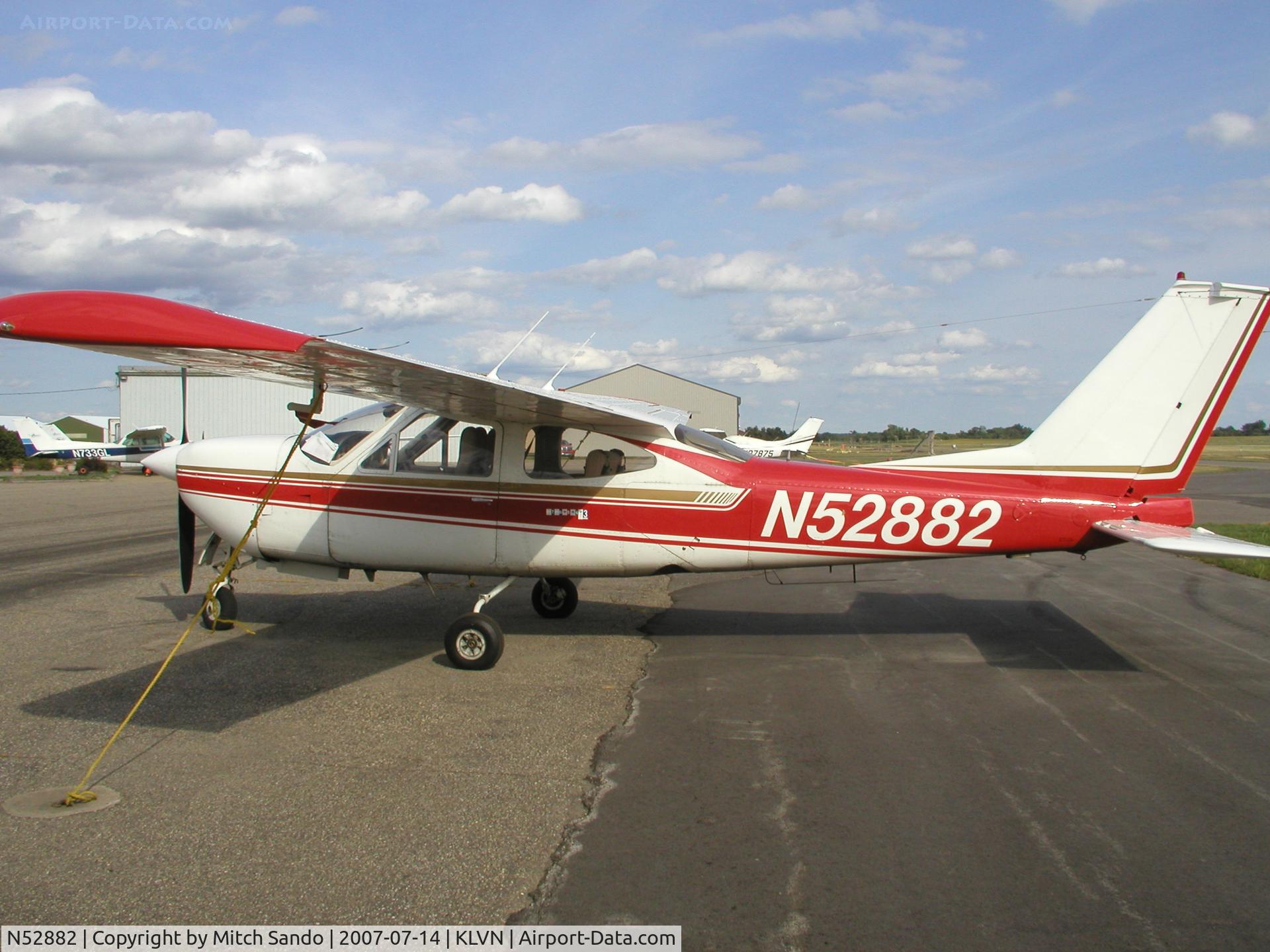 N52882, 1977 Cessna 177RG Cardinal C/N 177RG1299, Cessna Cardinal parked on the ramp at Airlake.