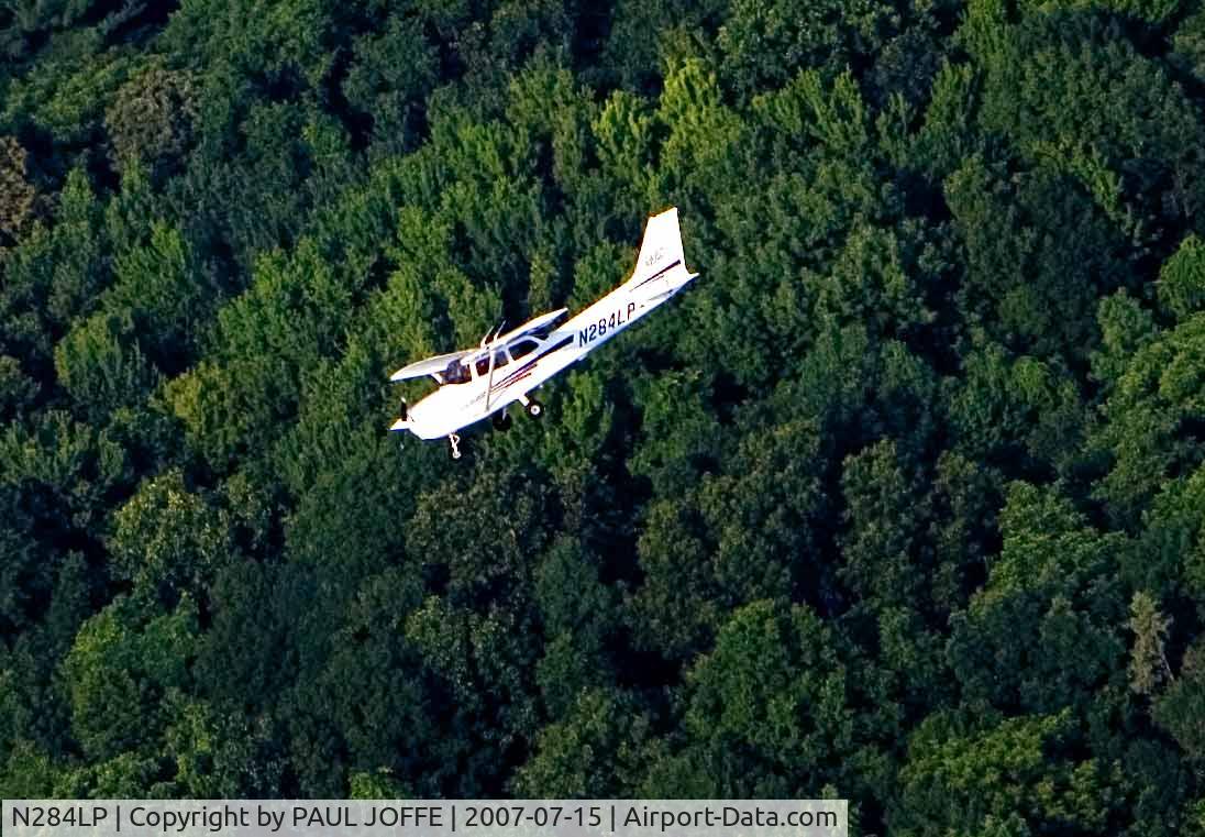 N284LP, 2002 Cessna 172S C/N 172S9284, OVER NEW JERSEY  one of 6 larger photos