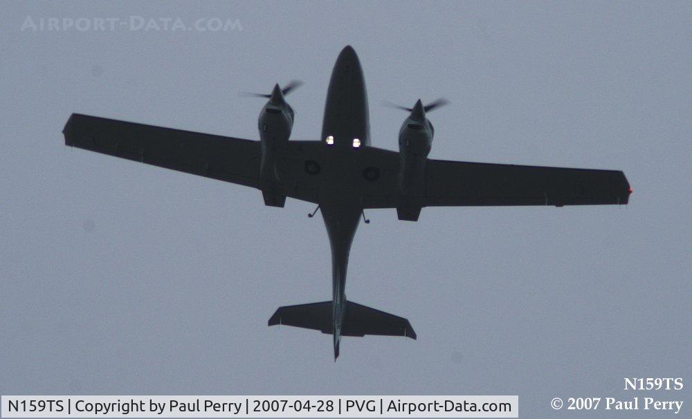 N159TS, 2006 Diamond DA-42 Twin Star C/N 42.138, Twin Diamond entering the traffic pattern