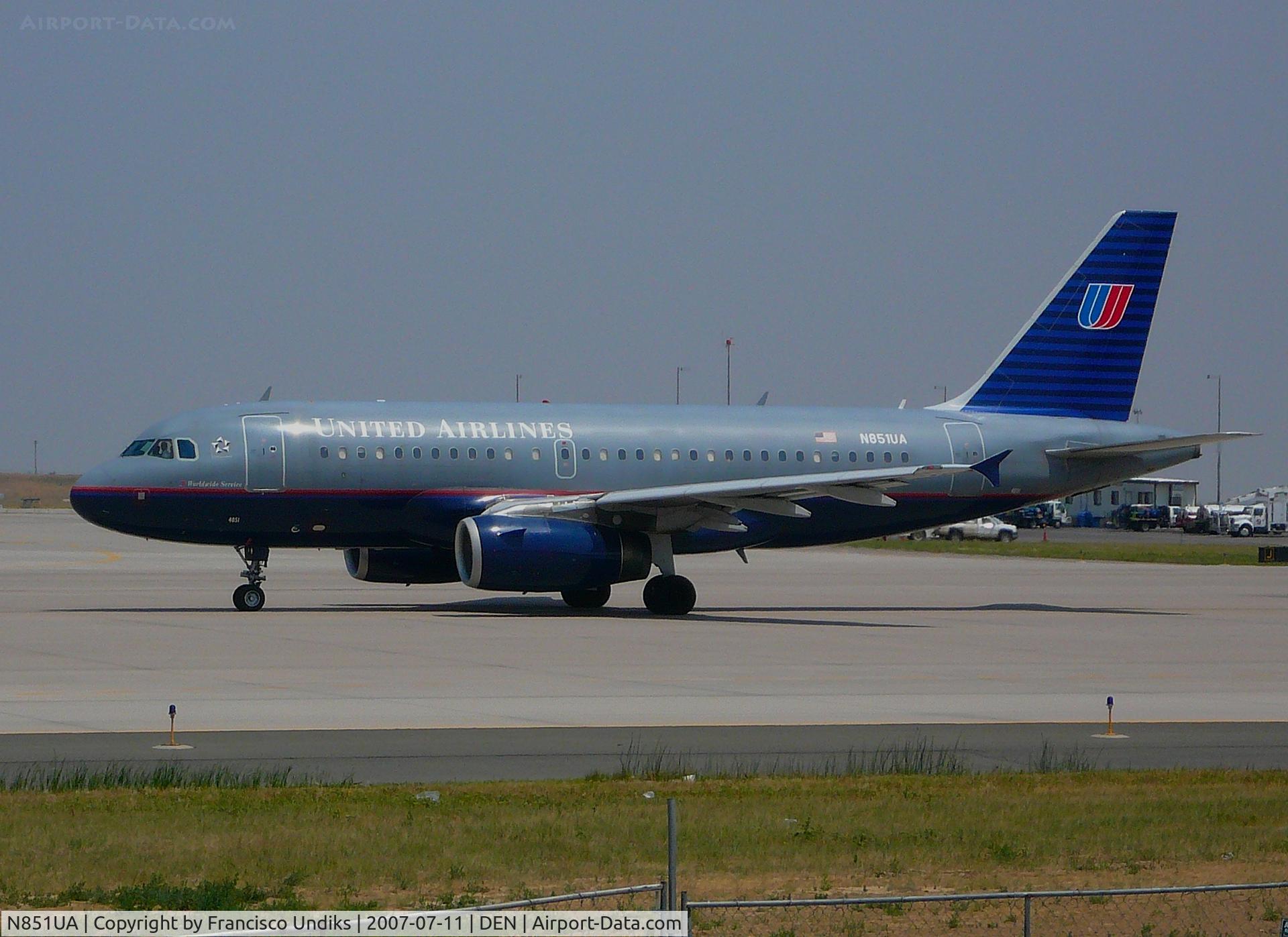 N851UA, 2002 Airbus A319-131 C/N 1664, United Airlines A319 Crossing VSR on Bravo November.